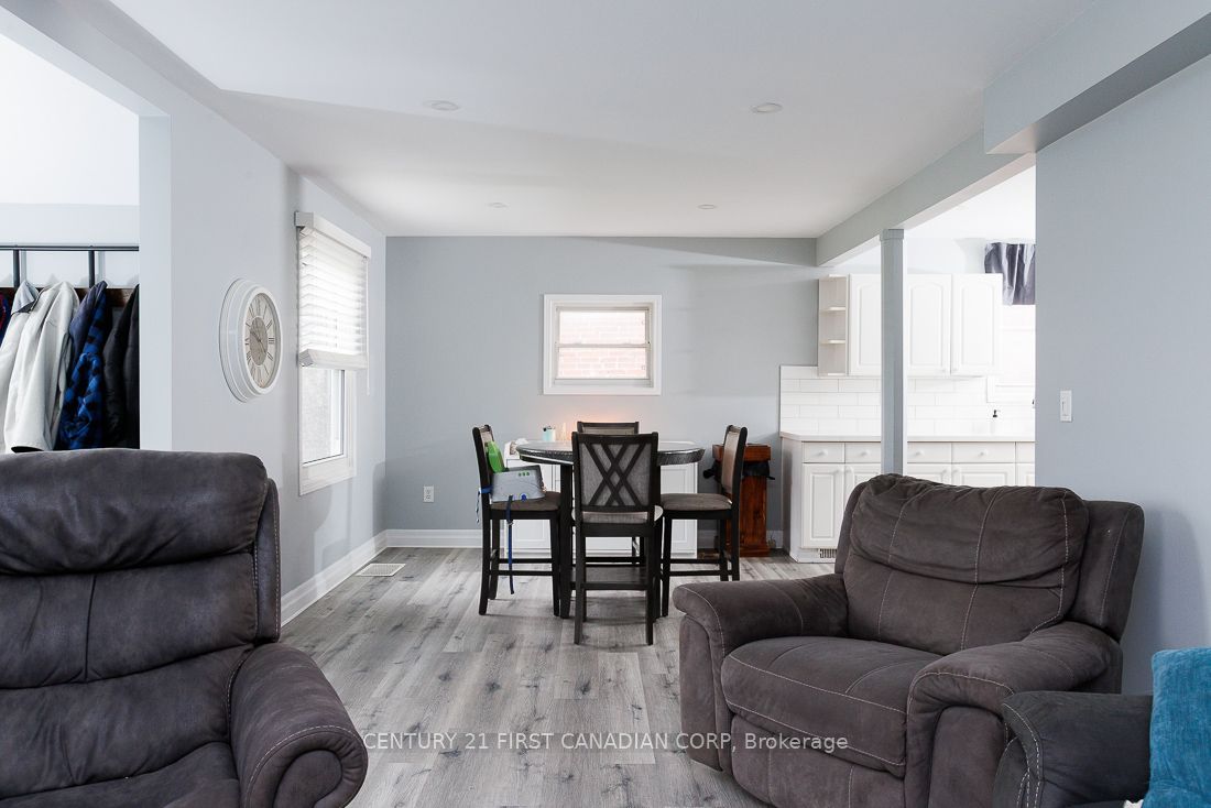 1051 Hamilton Road Property Photo 11
