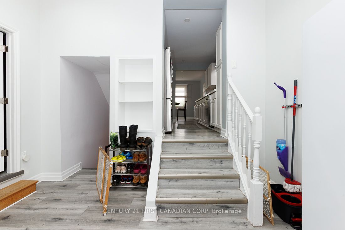 1051 Hamilton Road Property Photo 15