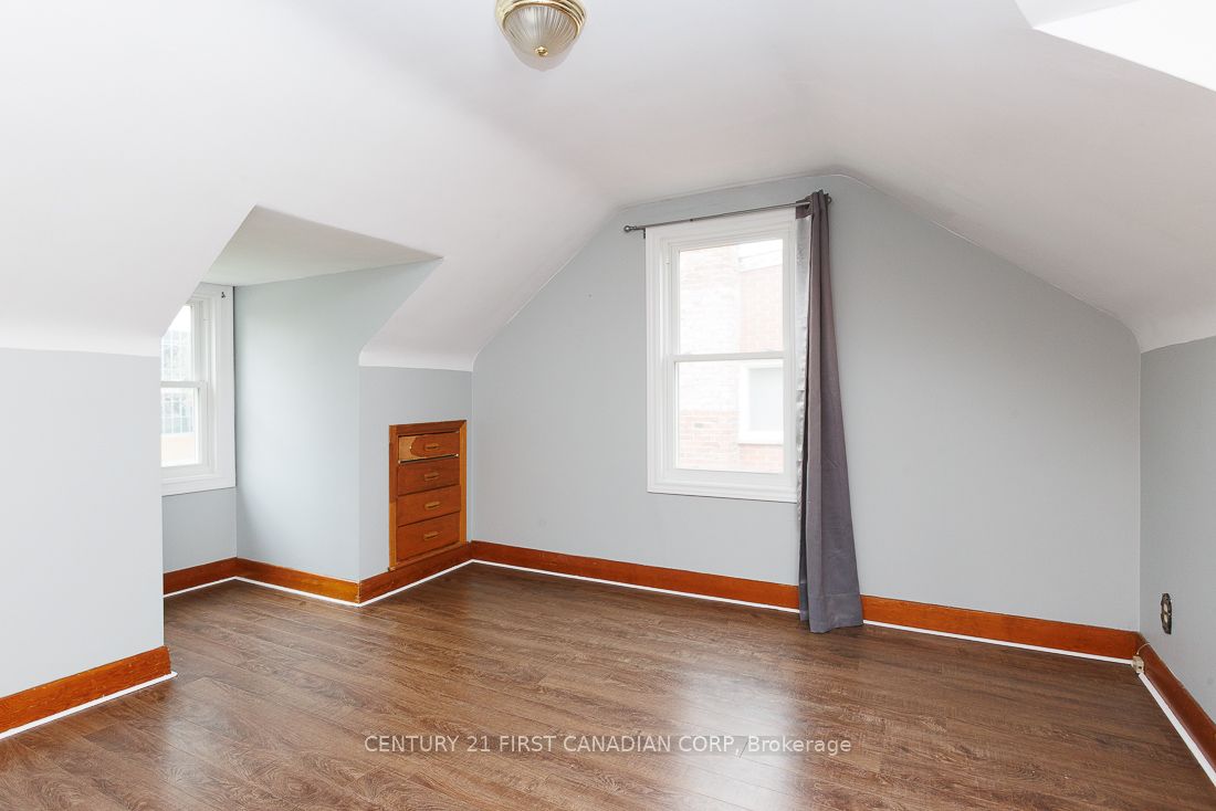 1051 Hamilton Road Property Photo 20