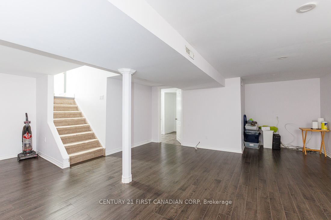 1051 Hamilton Road Property Photo 25