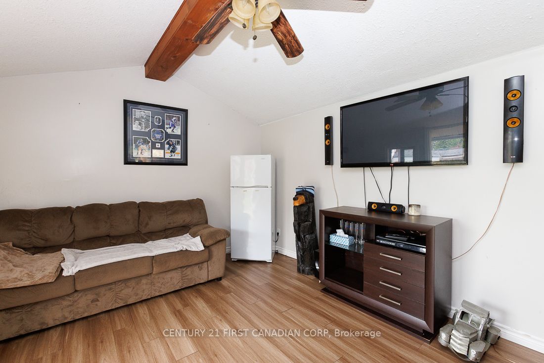 1051 Hamilton Road Property Photo 34