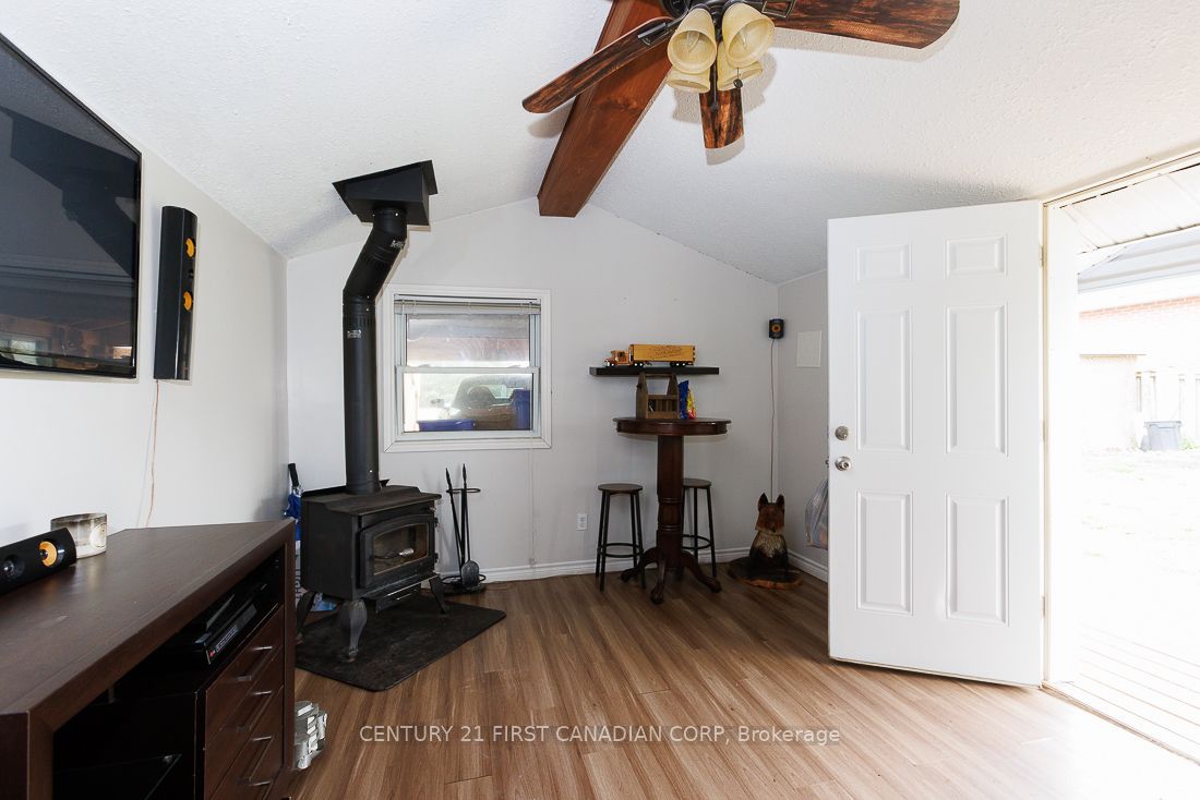 1051 Hamilton Road Property Photo 36