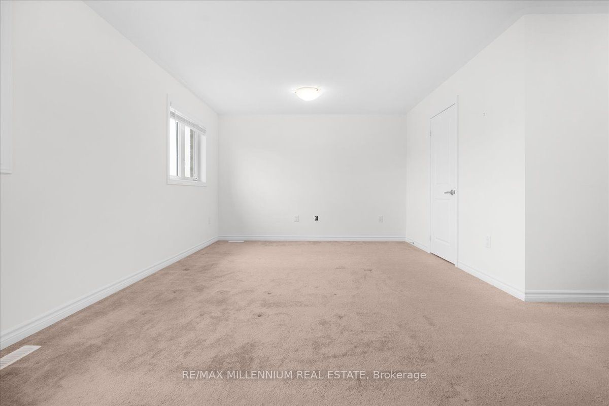 136 Werry Avenue Property Photo 20