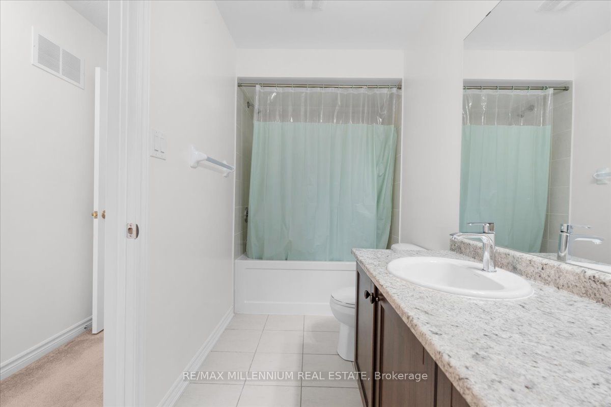 136 Werry Avenue Property Photo 23