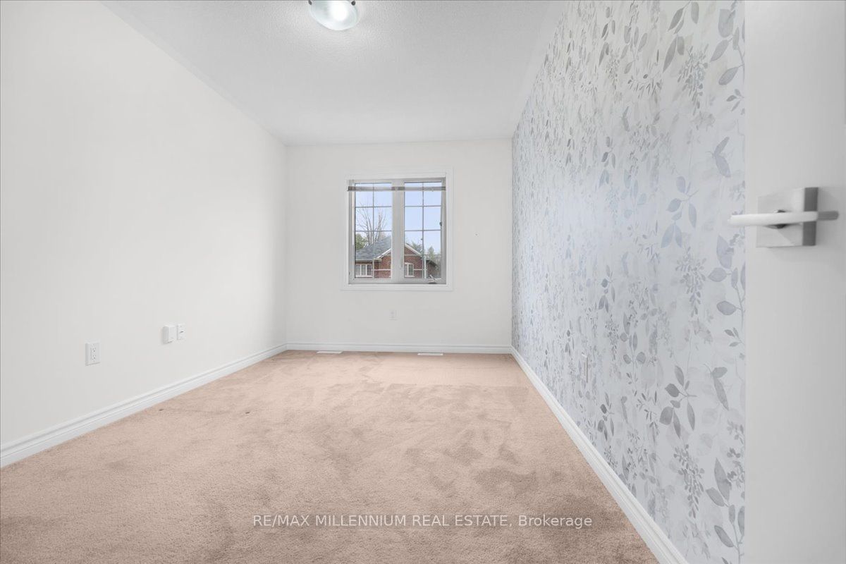 136 Werry Avenue Property Photo 24