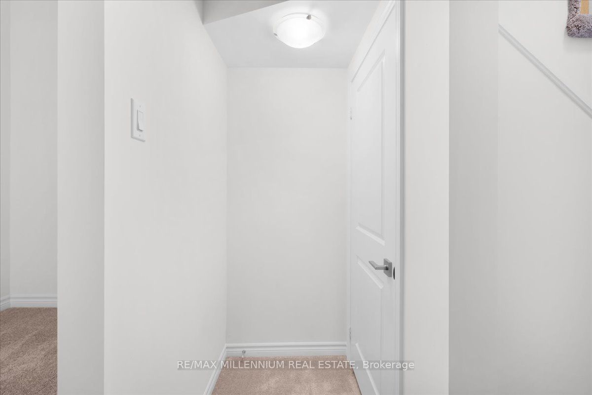 136 Werry Avenue Property Photo 31