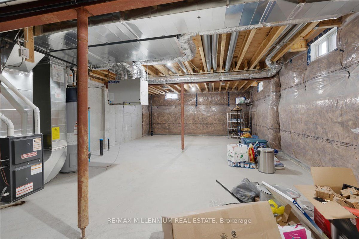 136 Werry Avenue Property Photo 33