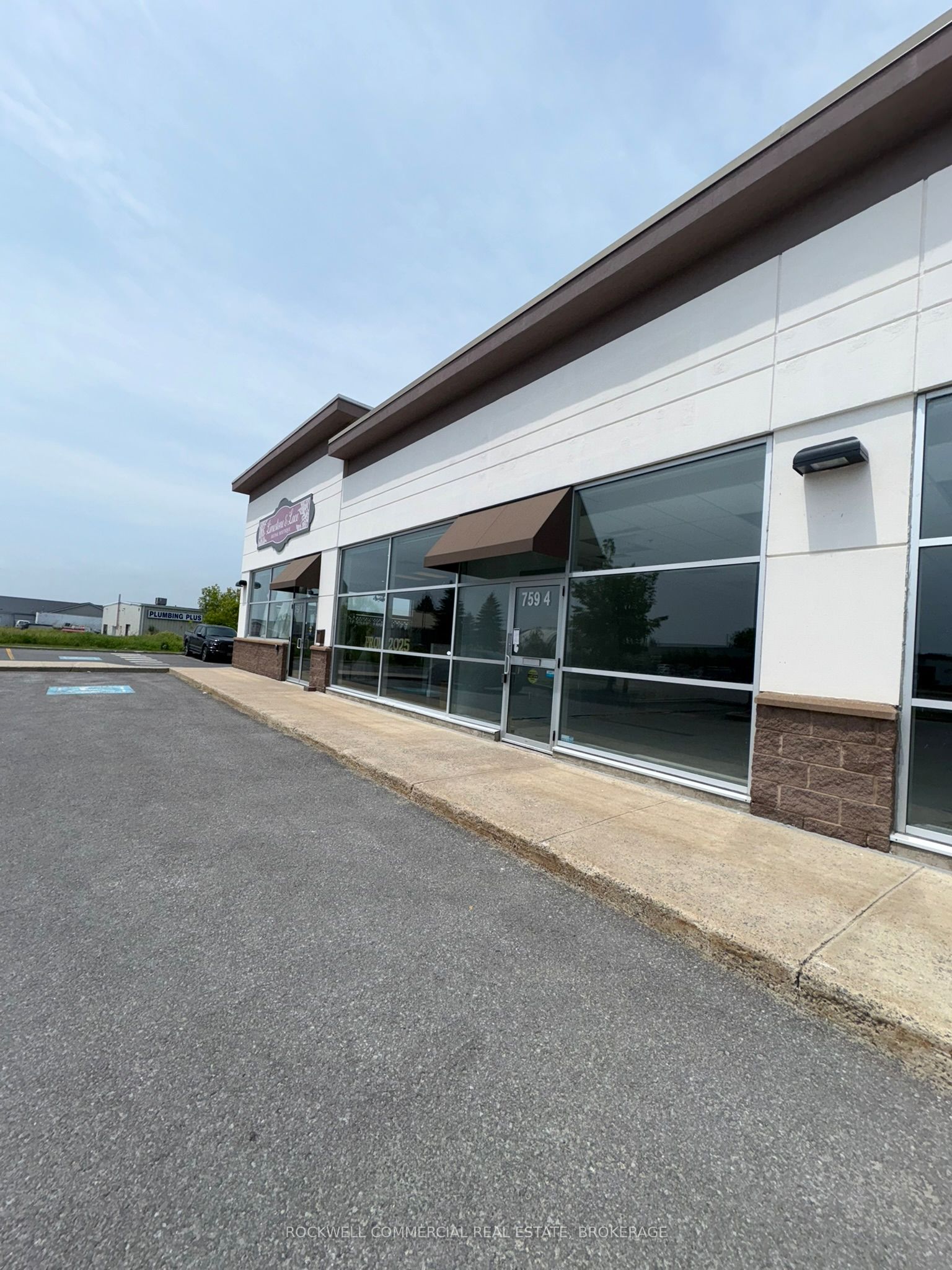 755-759 Gardiners Road Unit 4 Property Photo 4