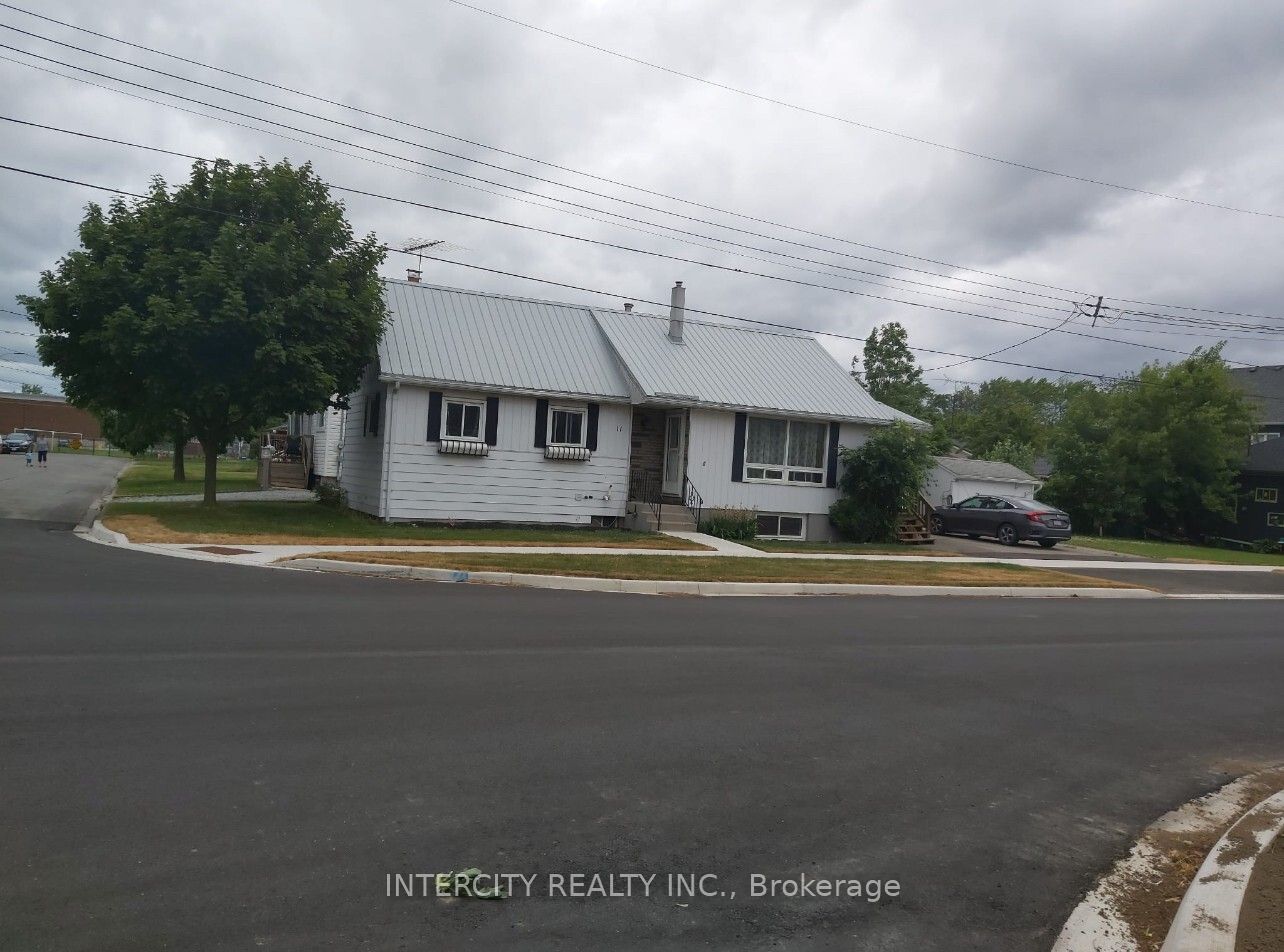 11 Sauer Ave Property Photo 1
