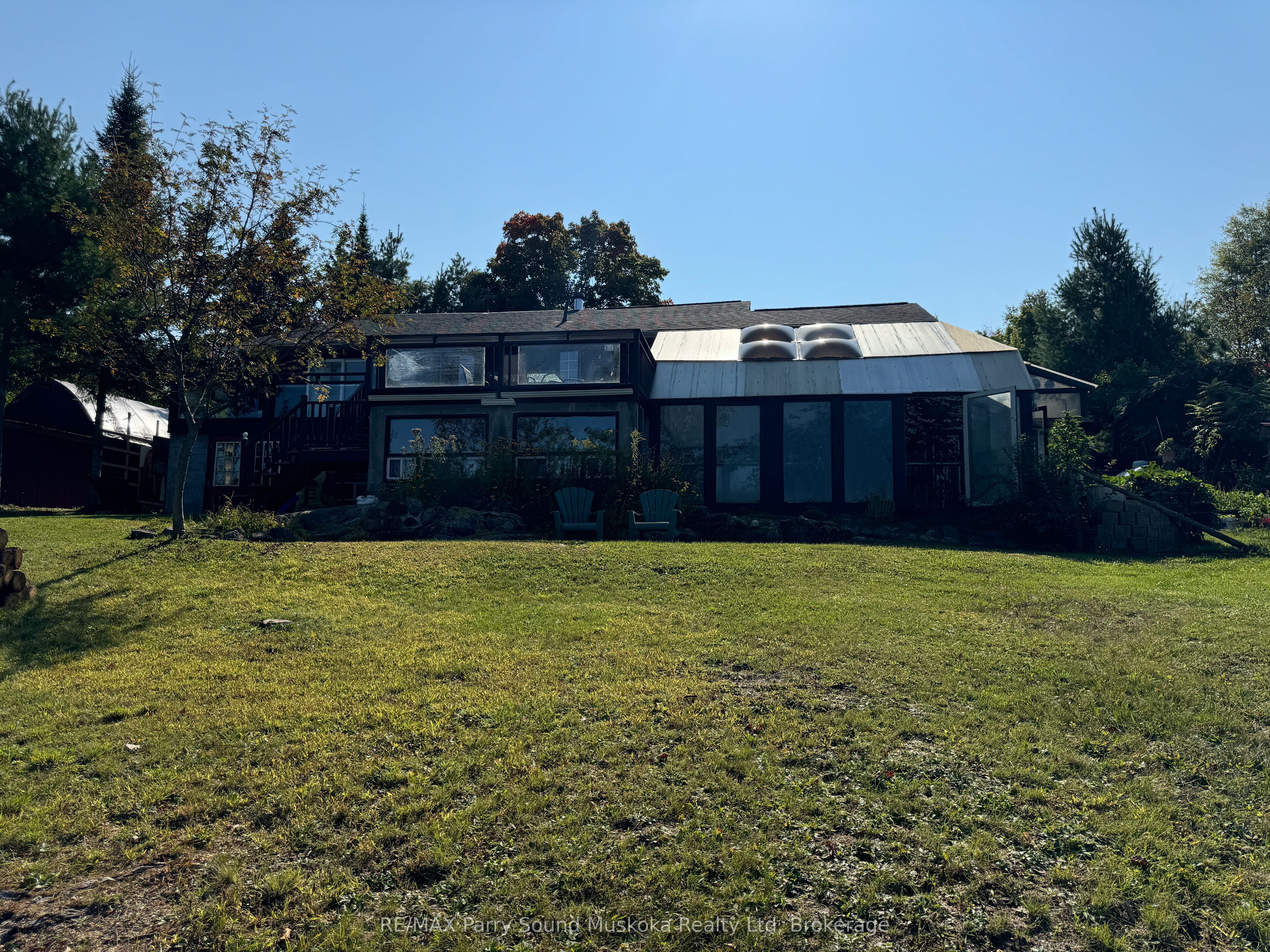 1 Gene's Court Property Photo 7