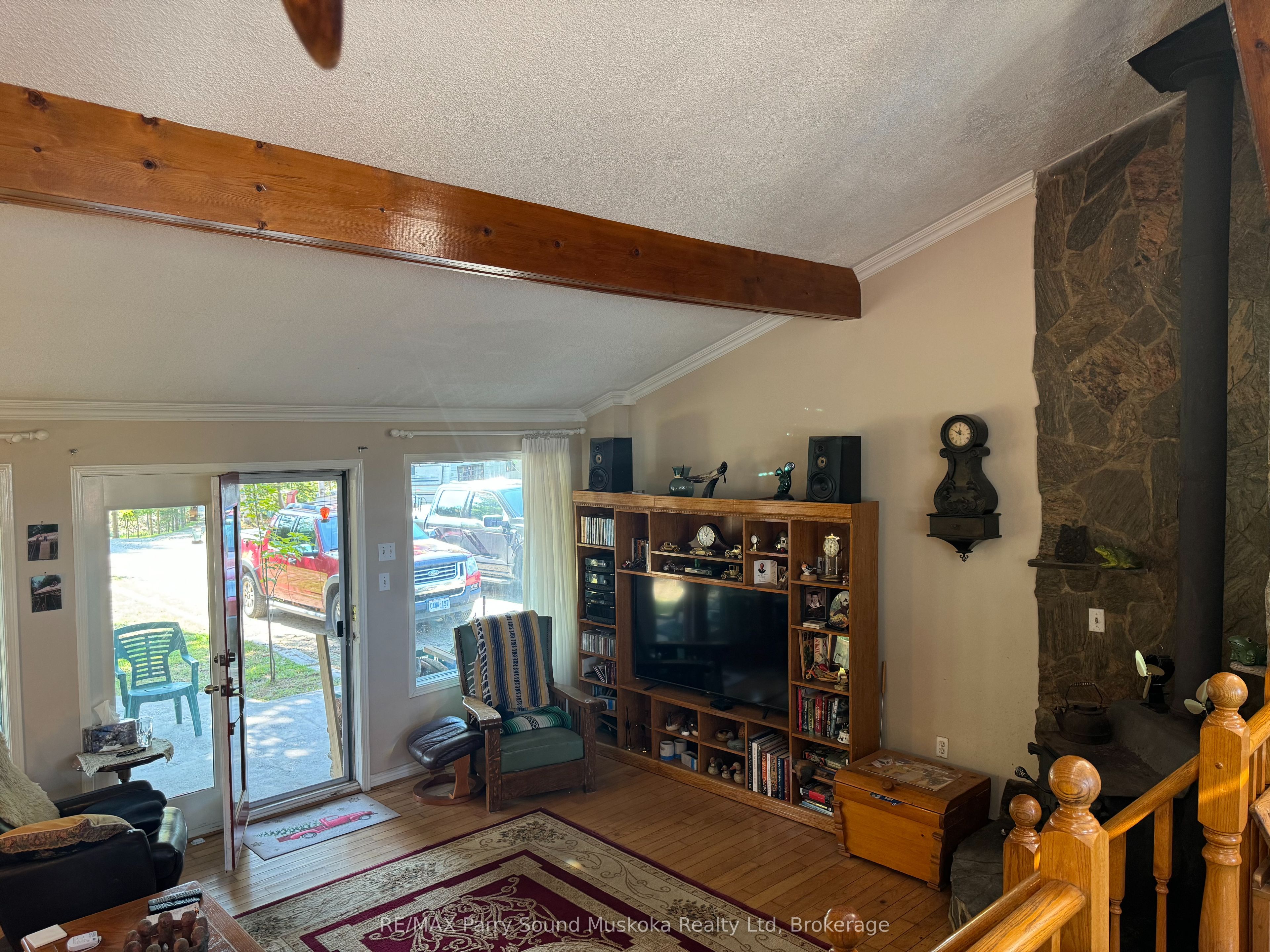 1 Gene's Court Property Photo 14
