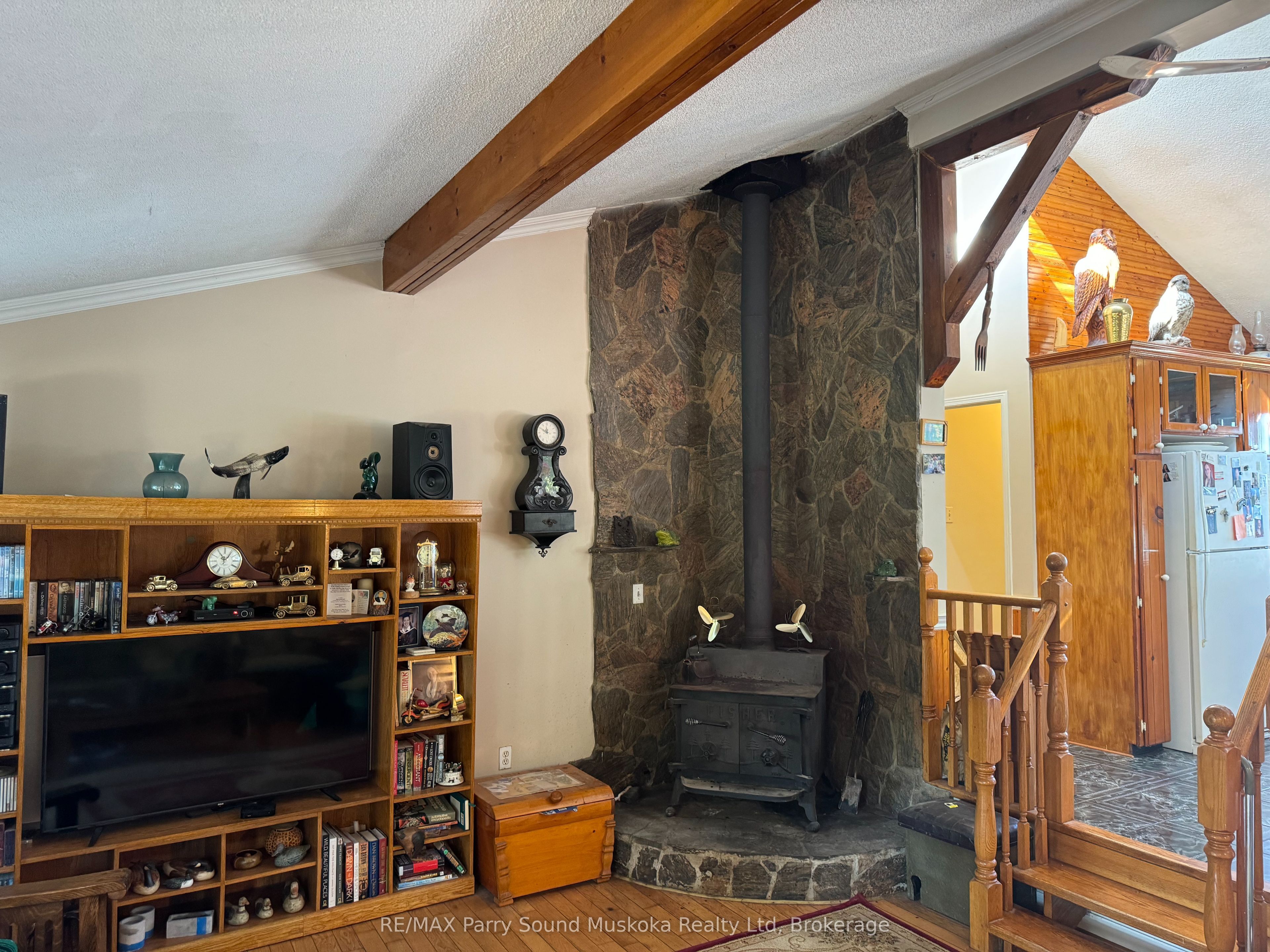 1 Gene's Court Property Photo 15
