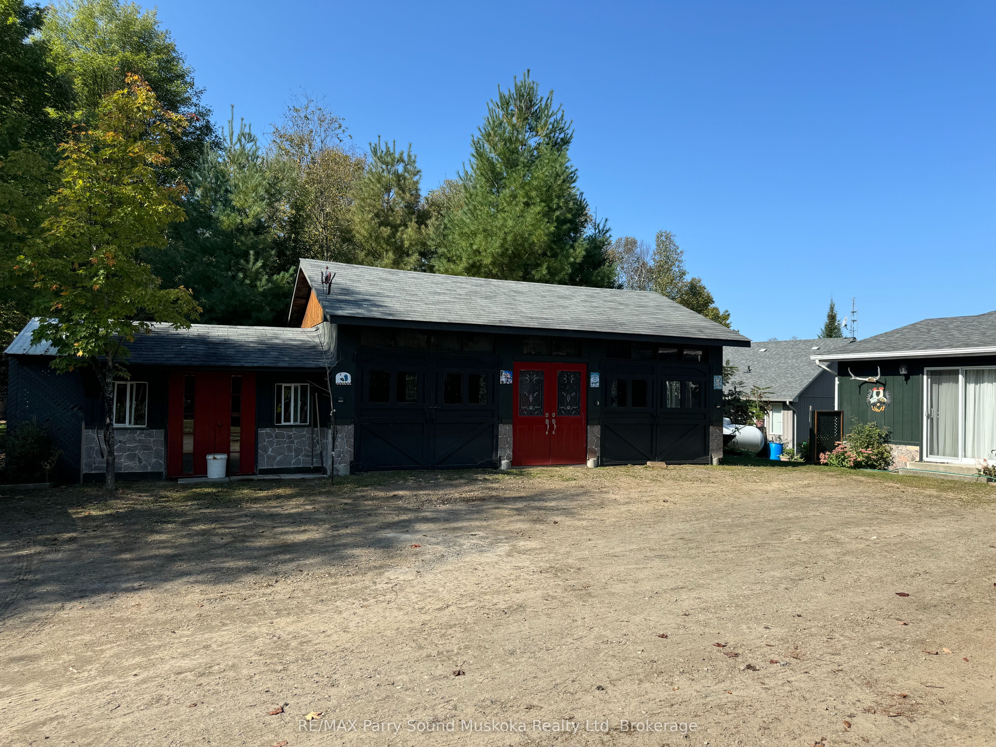 1 Gene's Court Property Photo 23