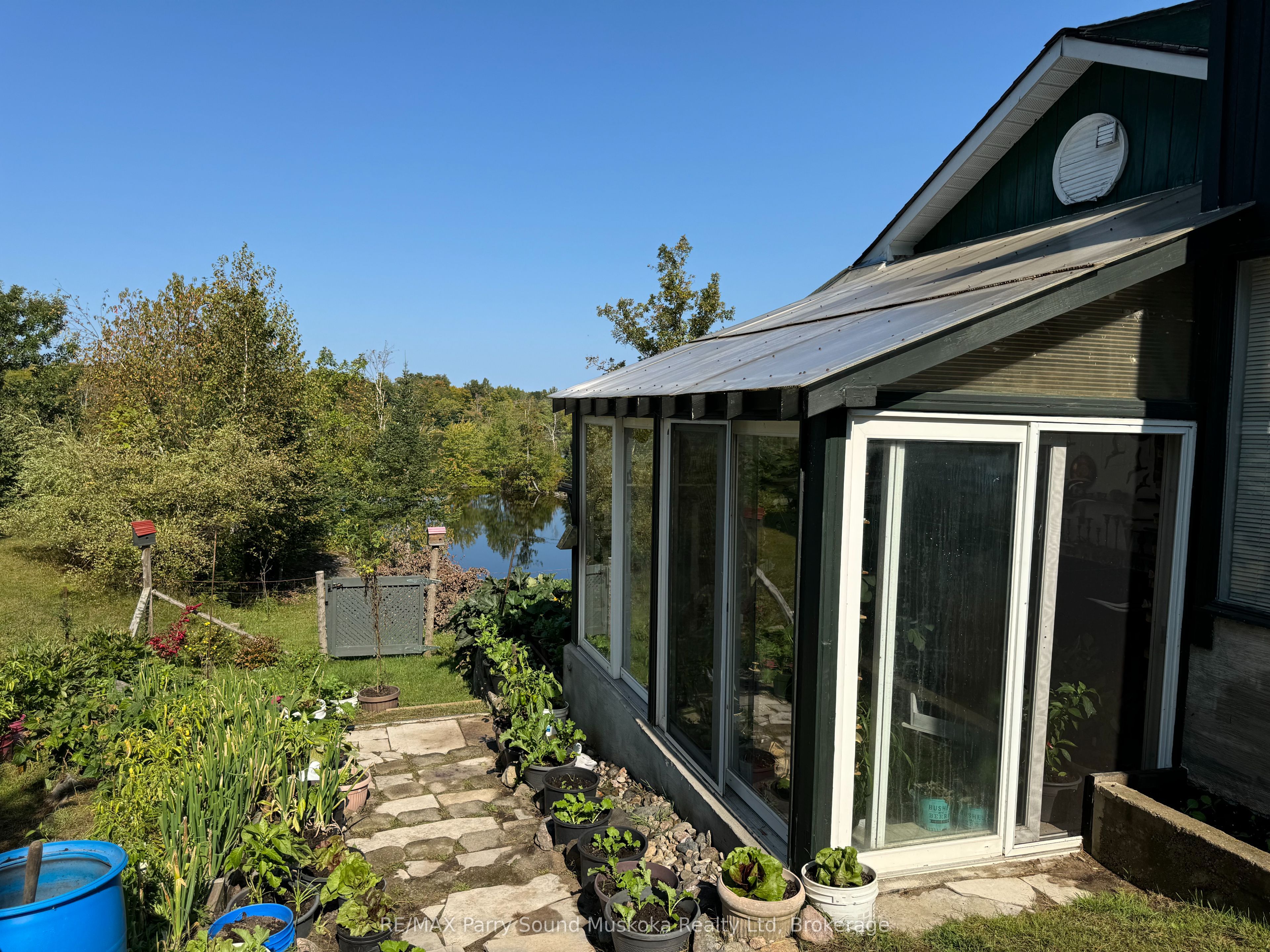 1 Gene's Court Property Photo 27