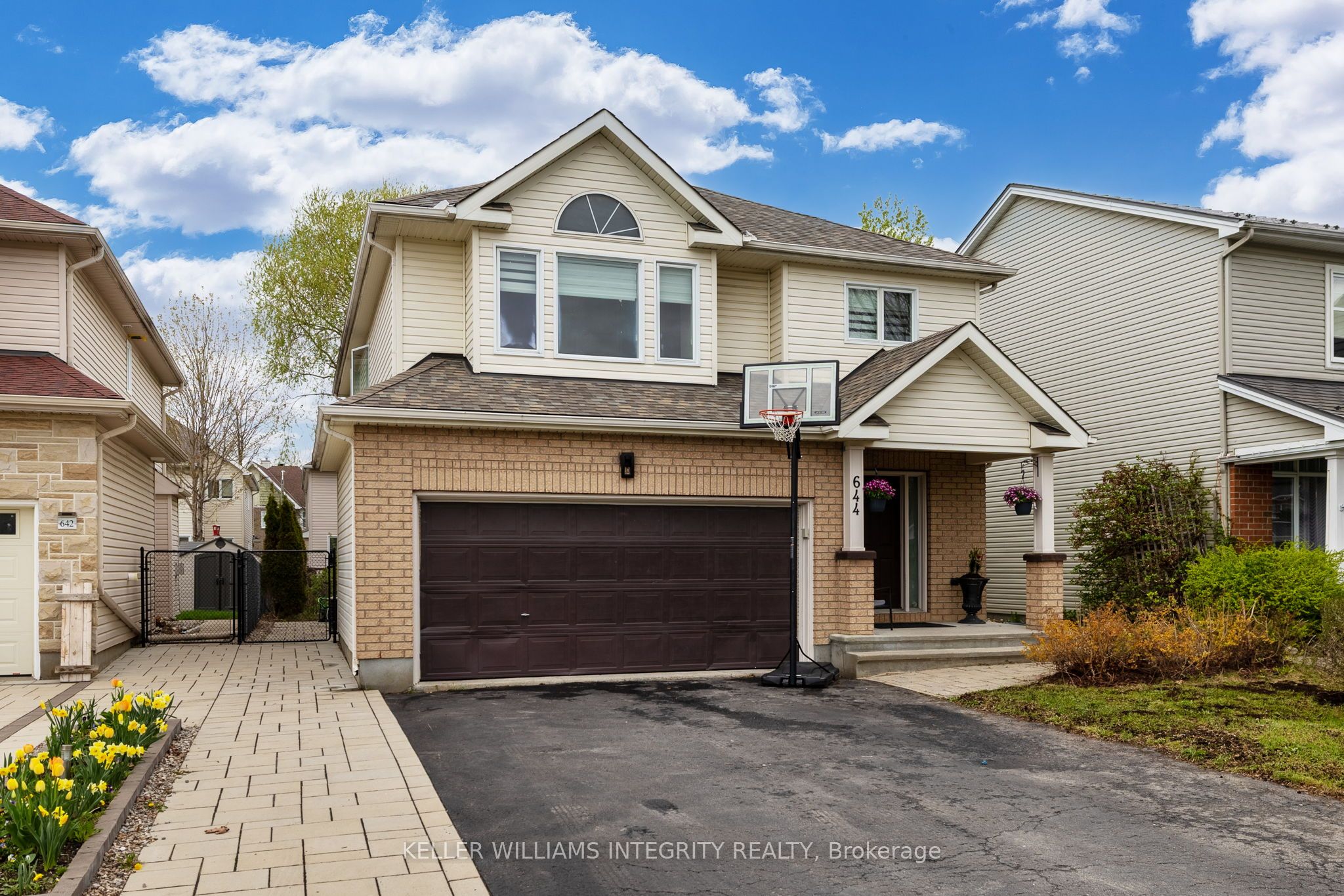 644 Devonwood Circle Property Photo 1