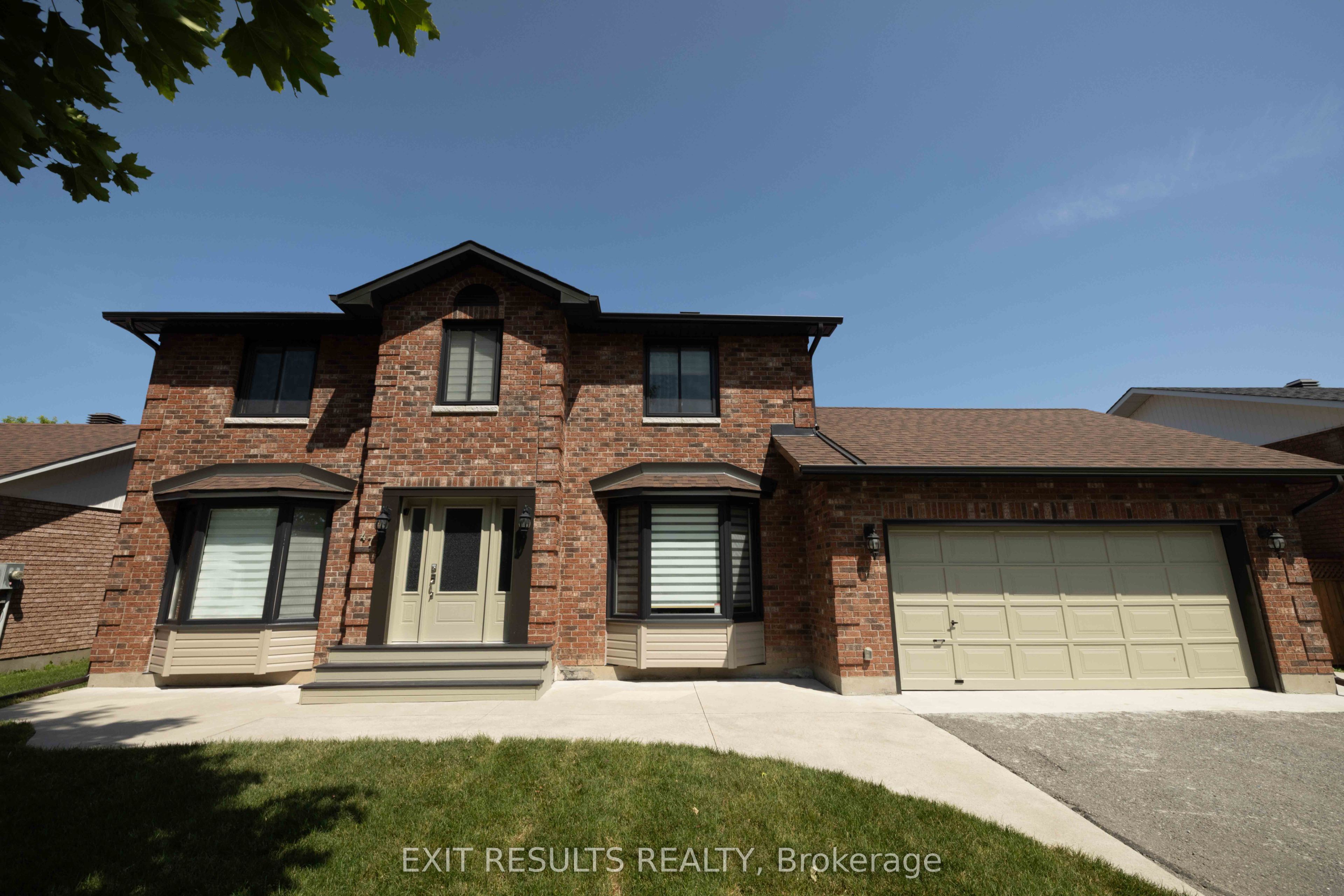 47 Lapointe Blvd