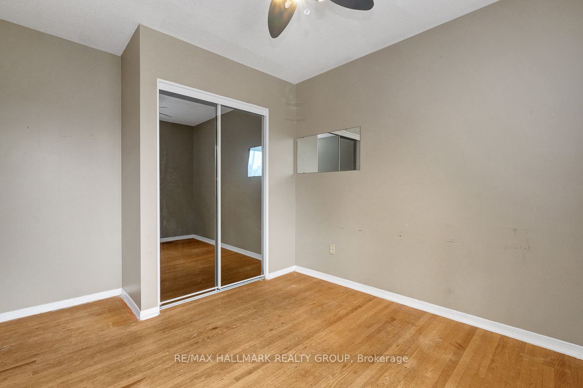 2149 Hubbard Crescent Property Photo 19