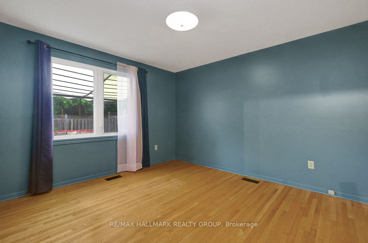 2149 Hubbard Crescent Property Photo 27