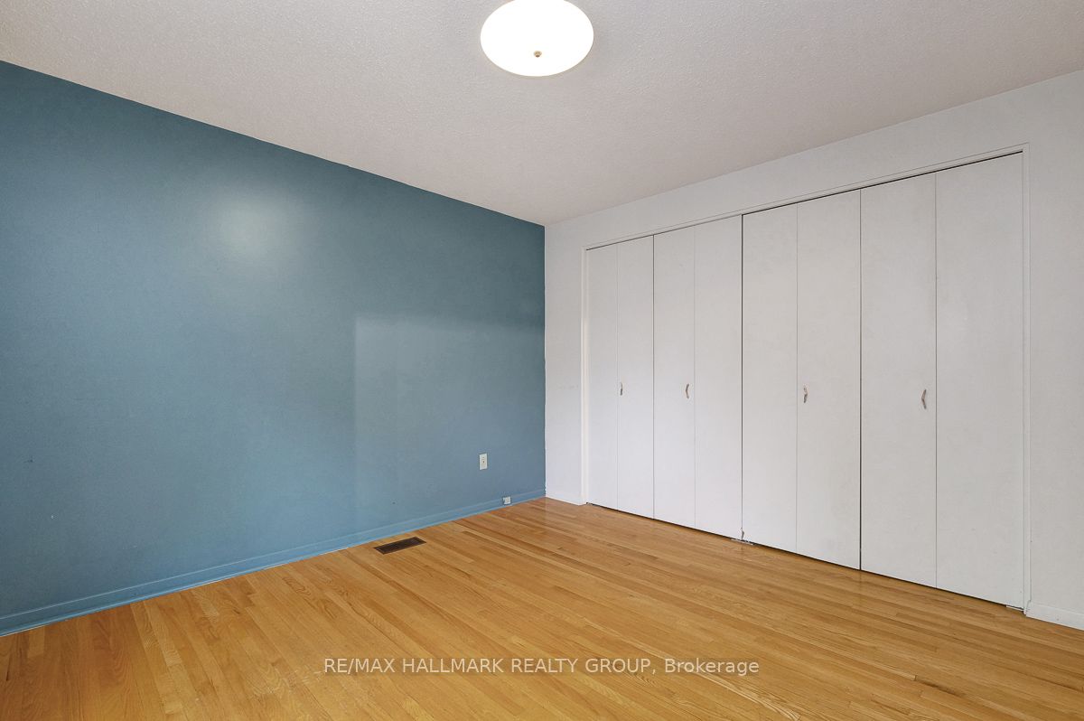 2149 Hubbard Crescent Property Photo 28