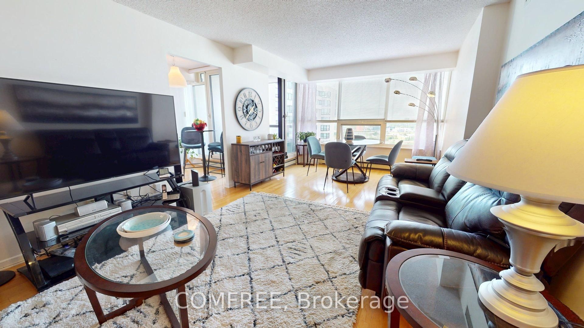 1510 Riverside Drive 2303 Property Photo 7