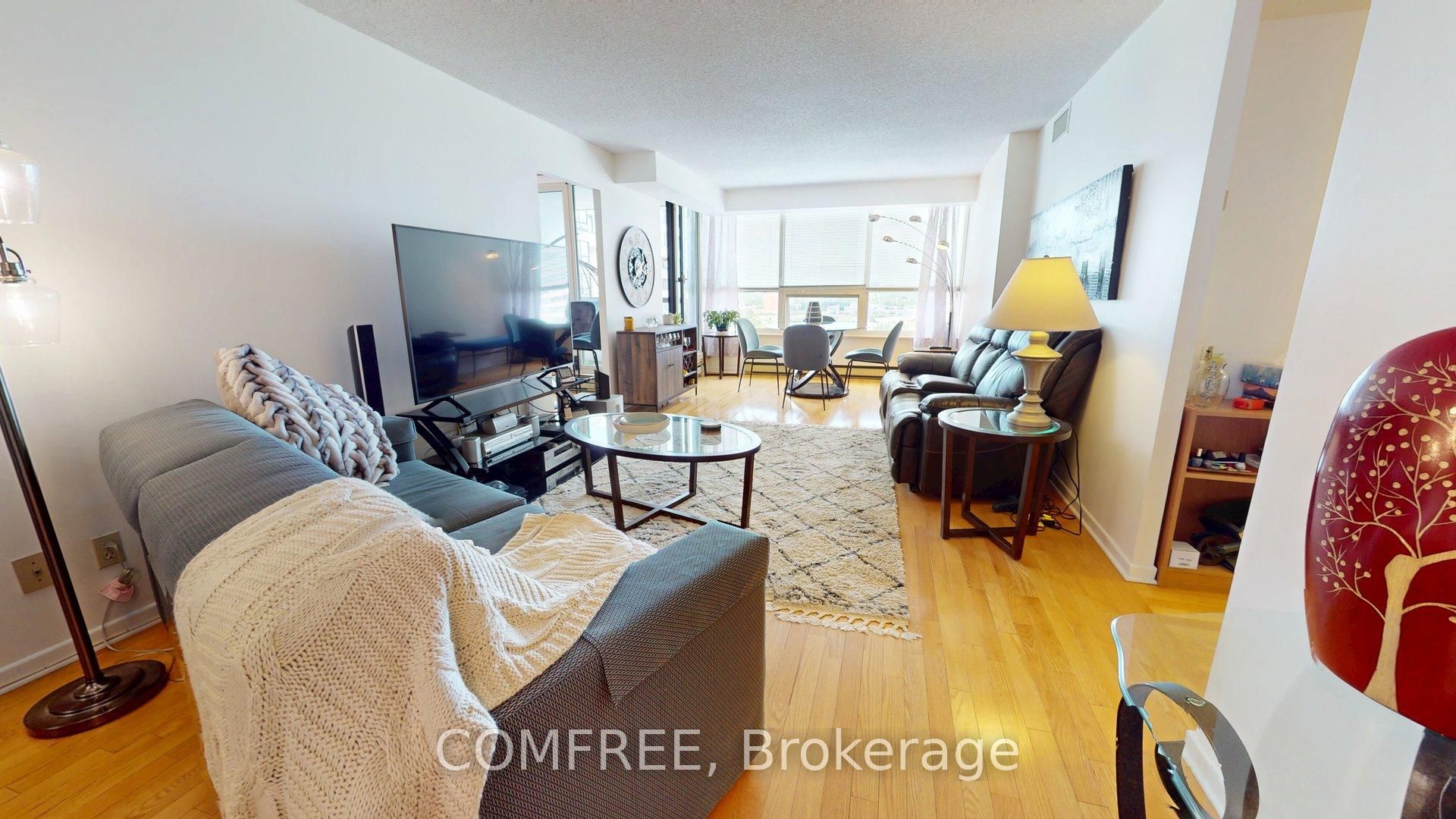 1510 Riverside Drive 2303 Property Photo 17