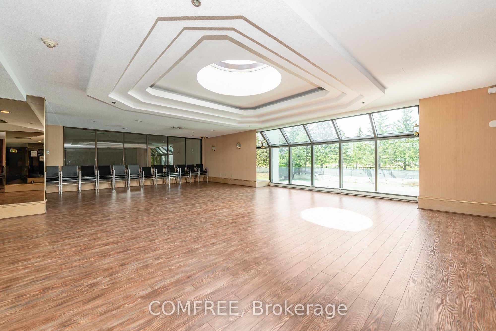 1510 Riverside Drive 2303 Property Photo 24