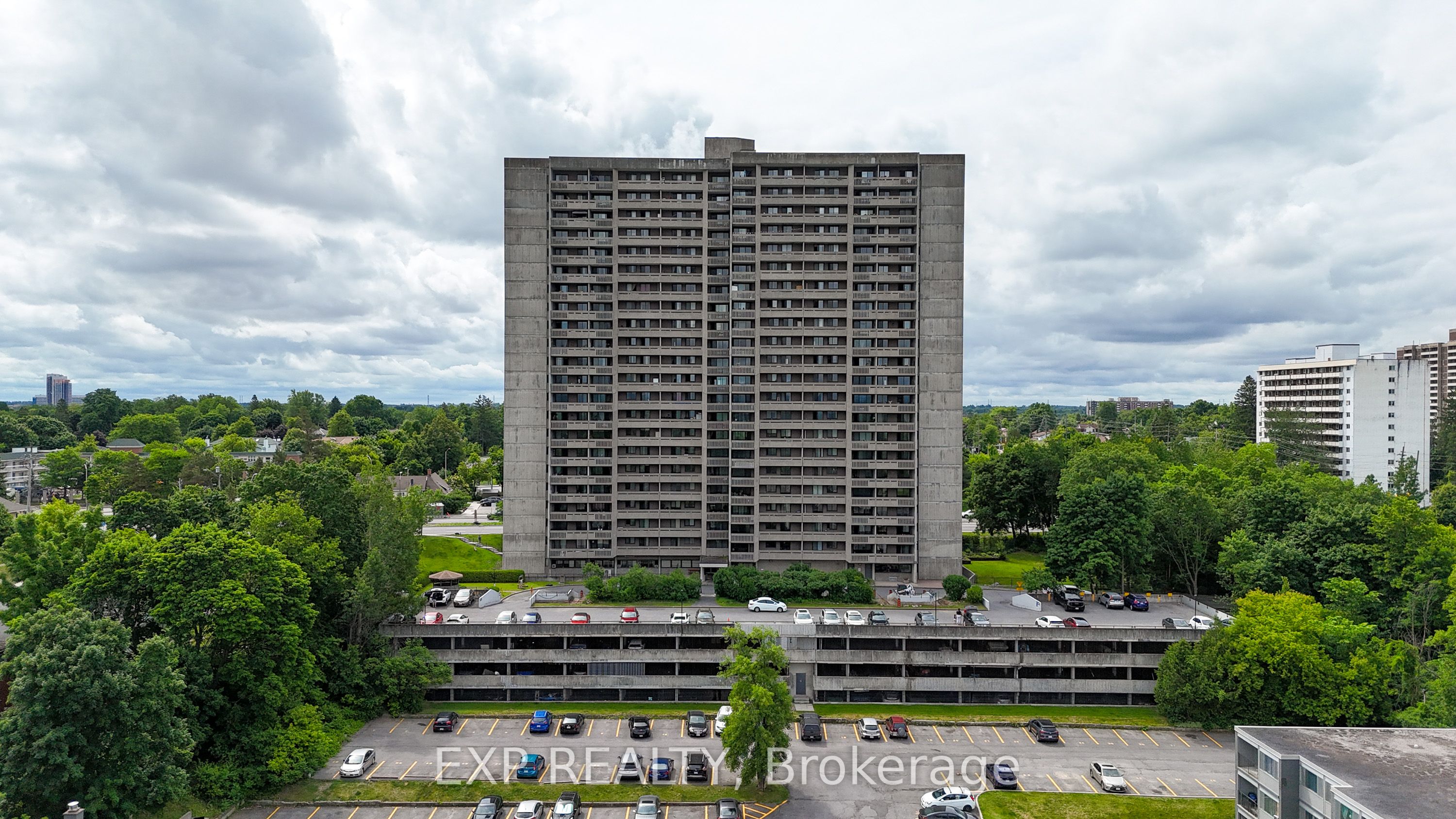 #101 - 415 Greenview Avenue Property Photo 1