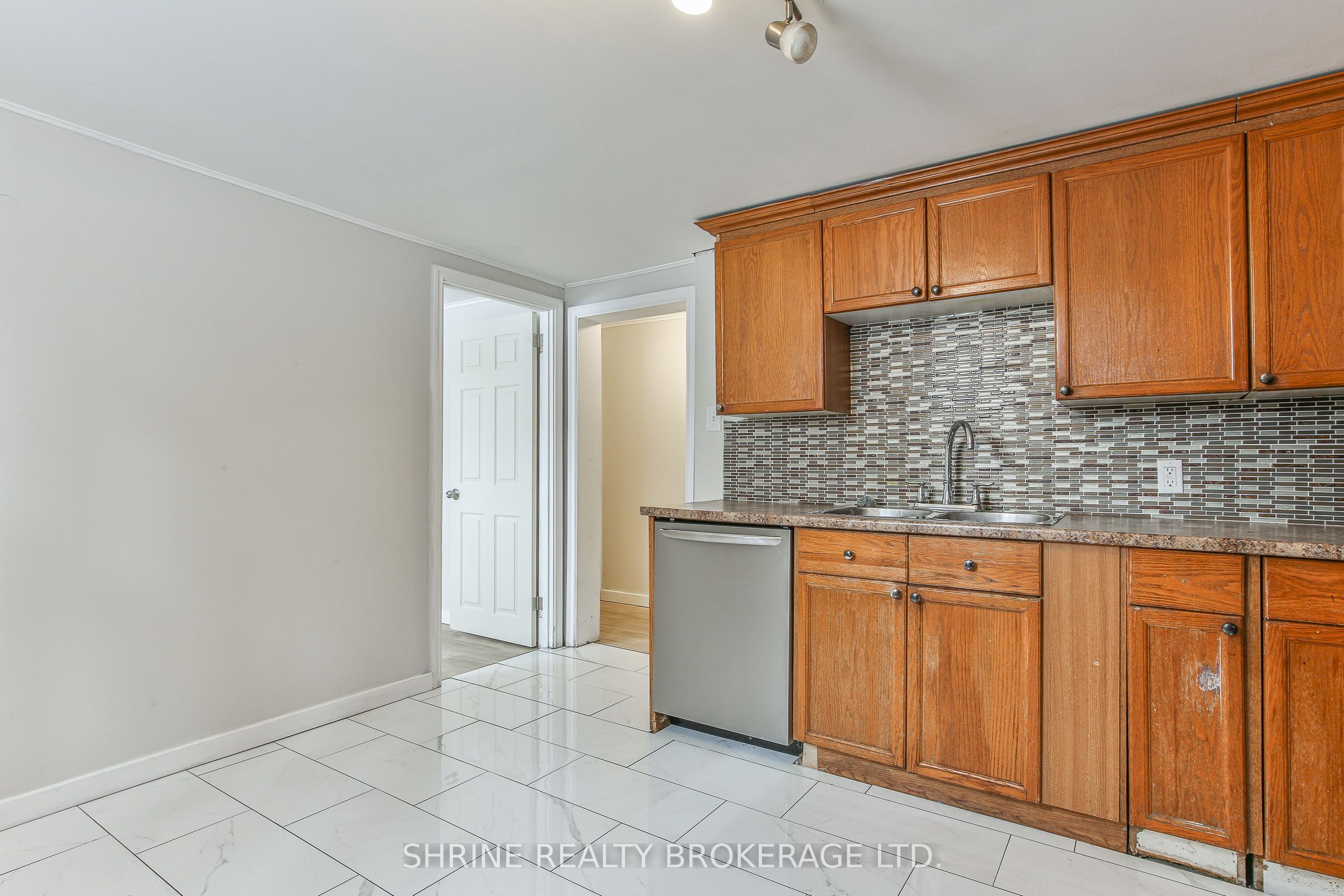 13 Sterling Street 1 Property Photo 5