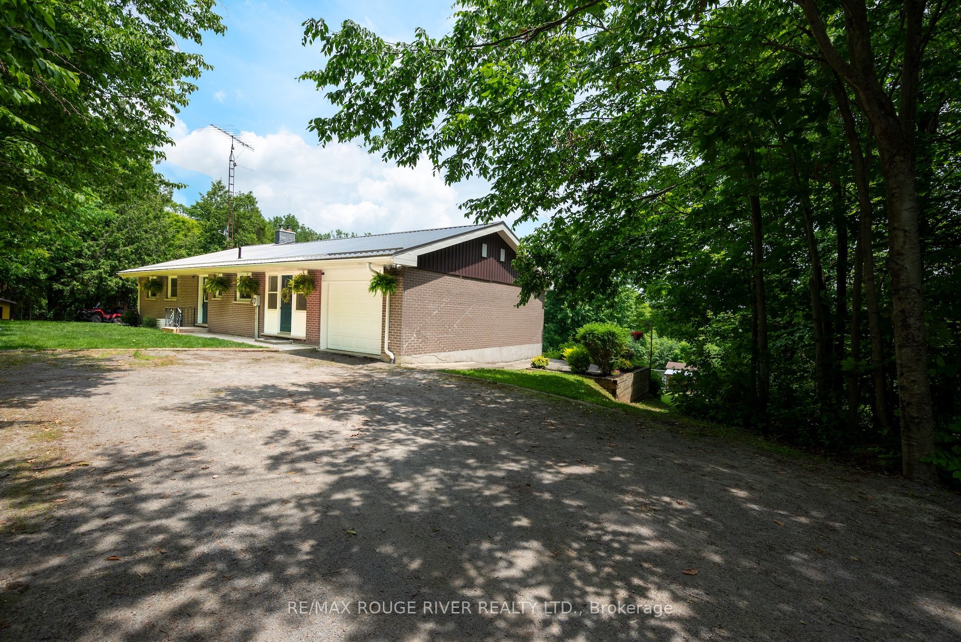 363 Earl Road Property Photo 4