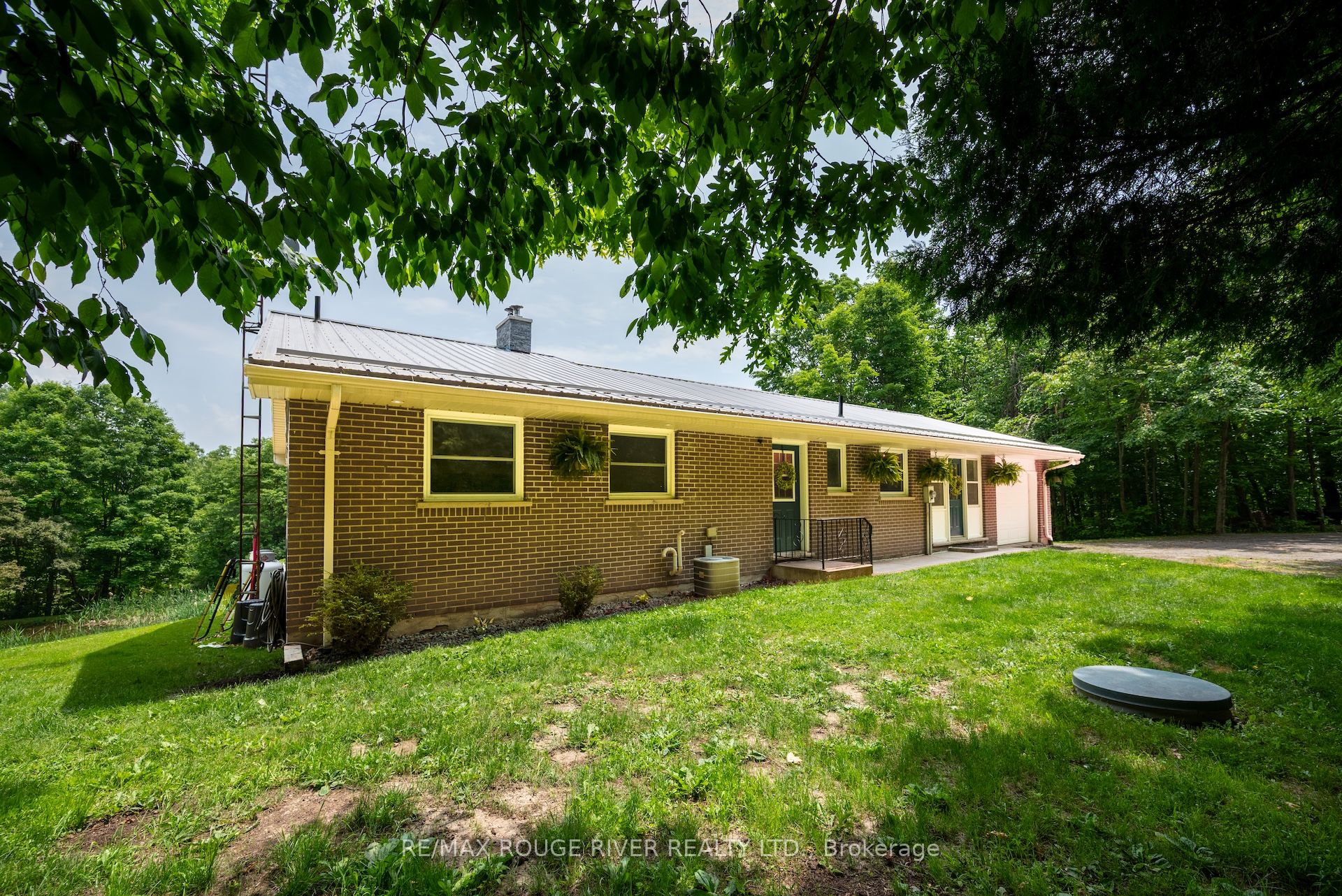 363 Earl Road Property Photo 5