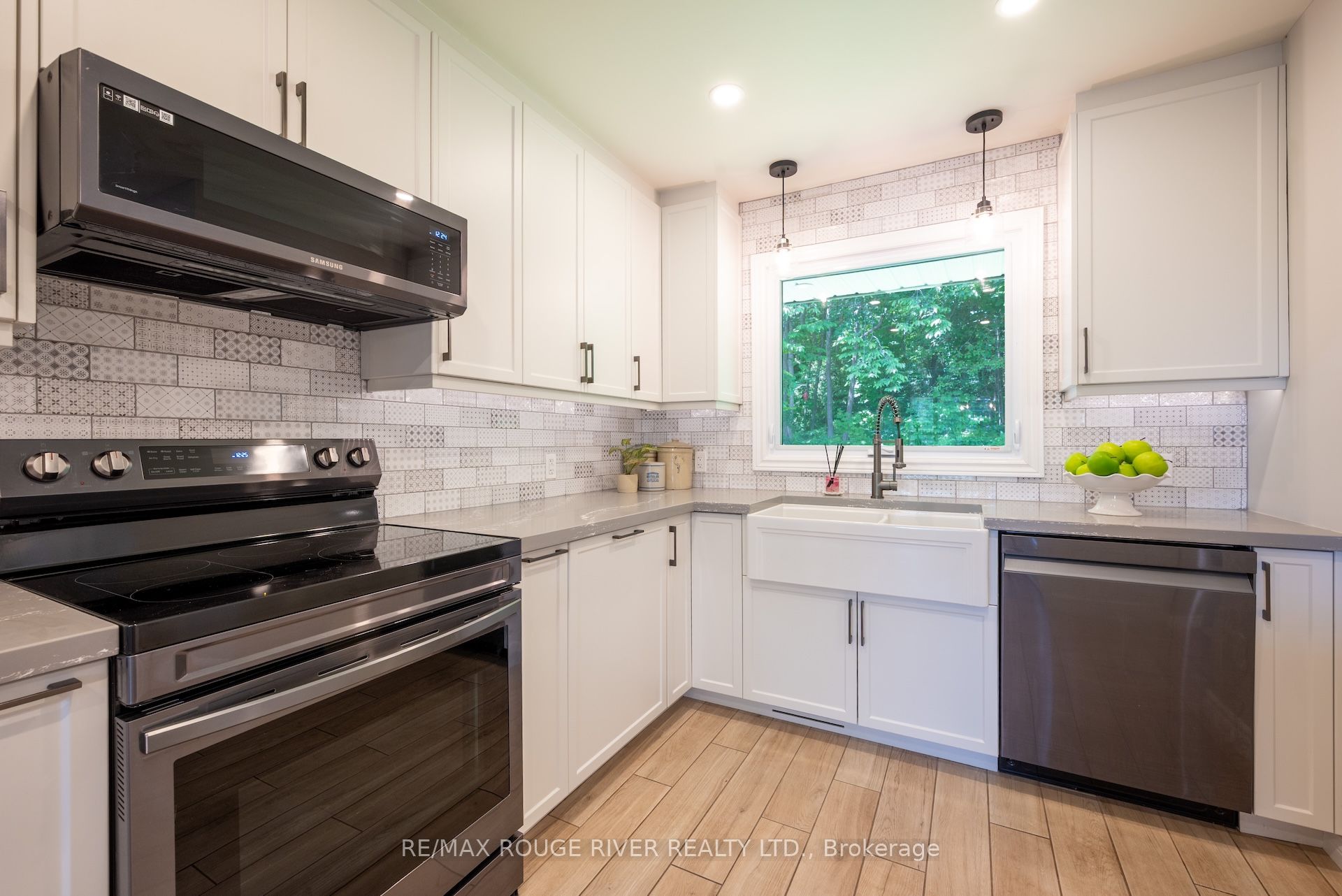 363 Earl Road Property Photo 10
