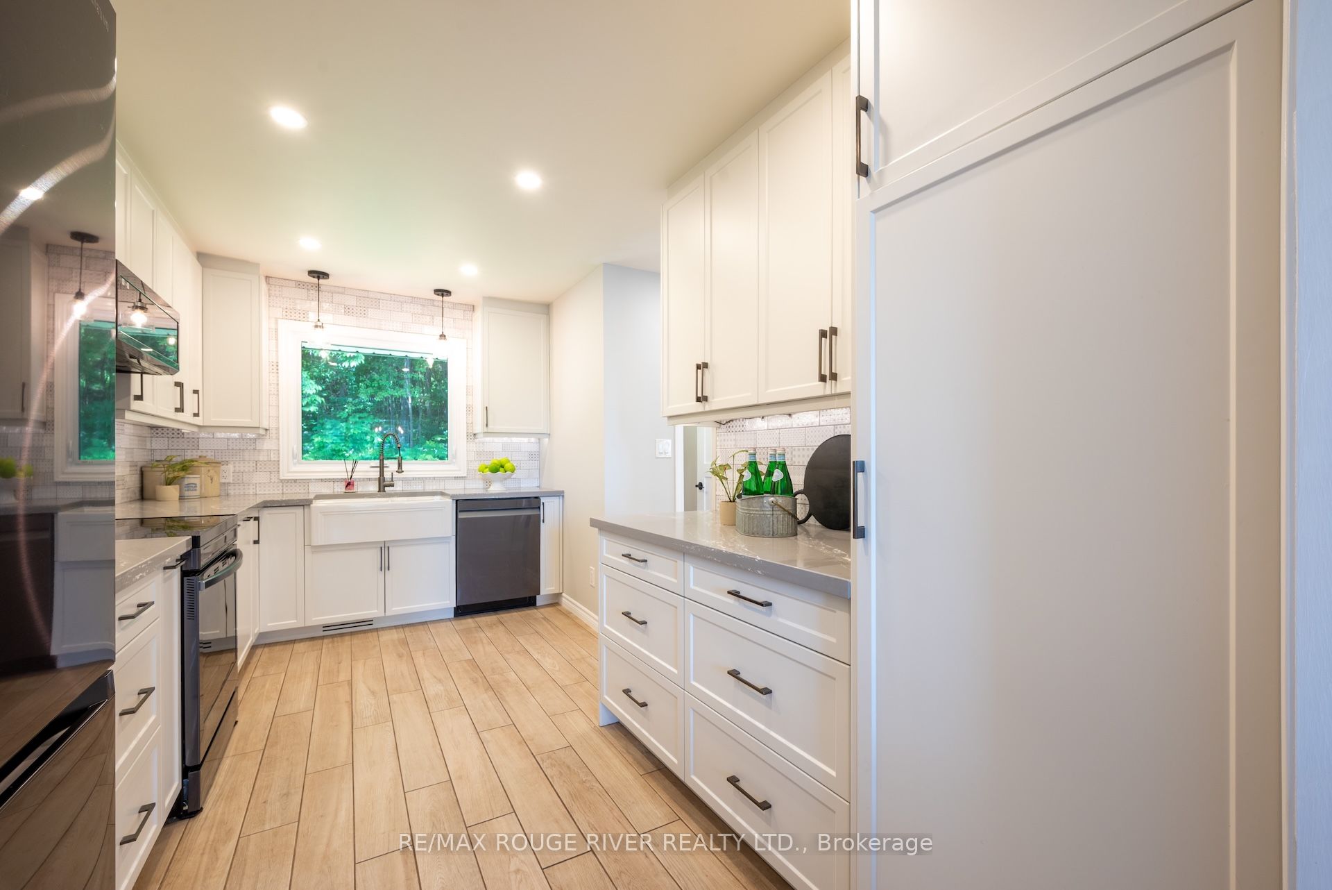 363 Earl Road Property Photo 14