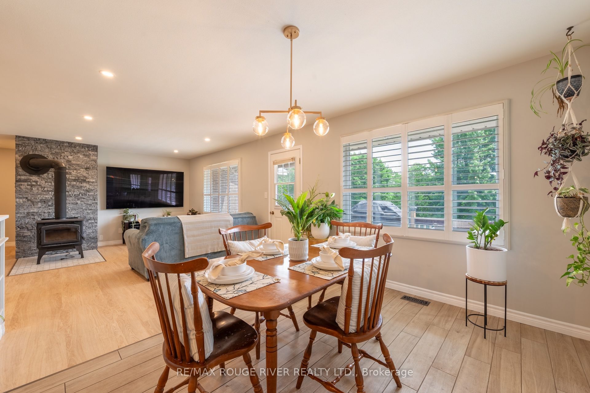 363 Earl Road Property Photo 16