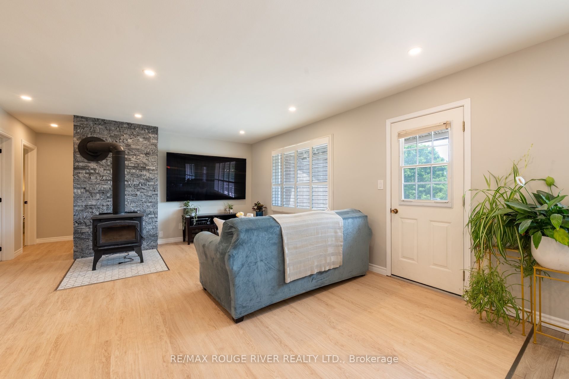 363 Earl Road Property Photo 18