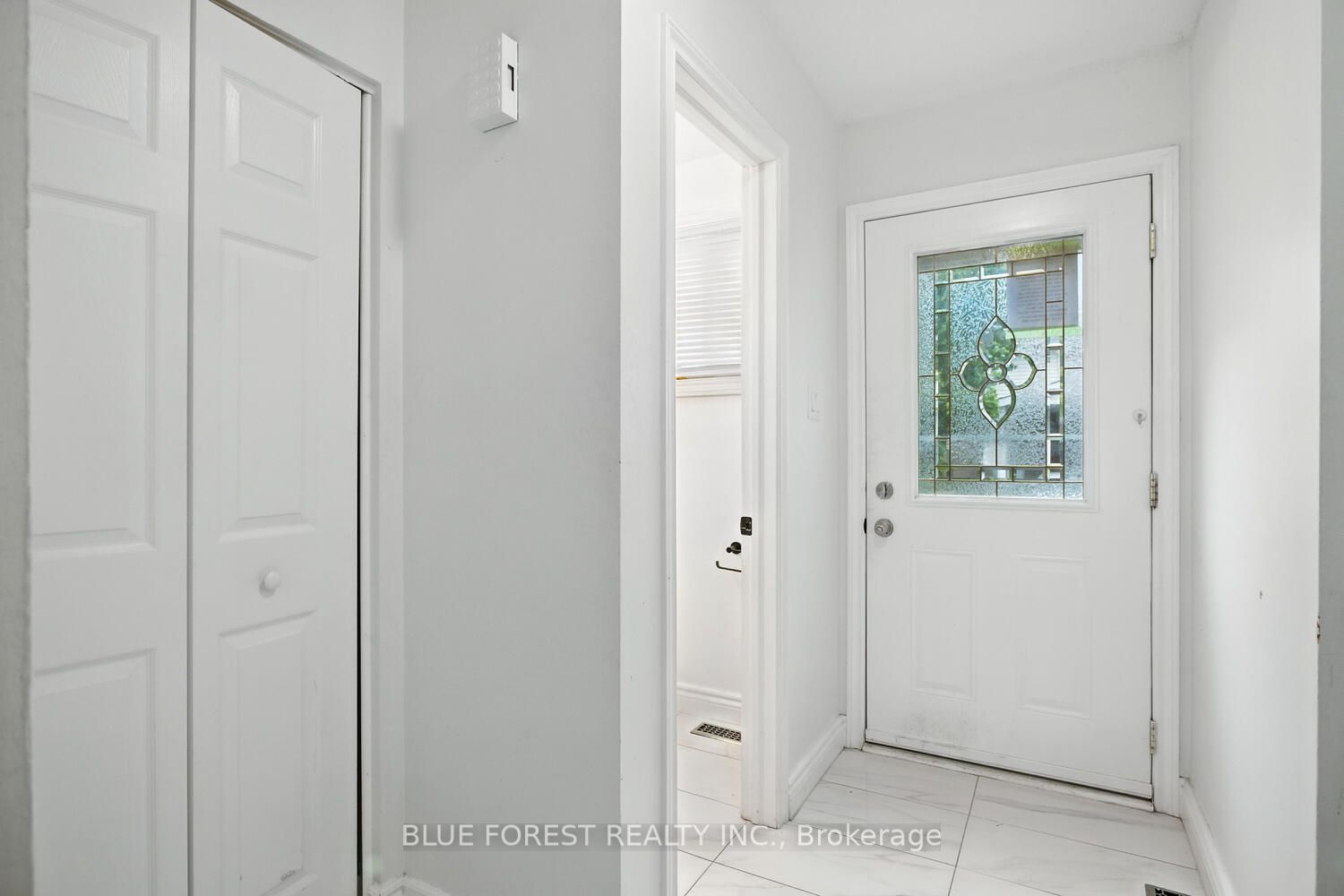 1318 Highbury Avenue N 76 Property Photo 2