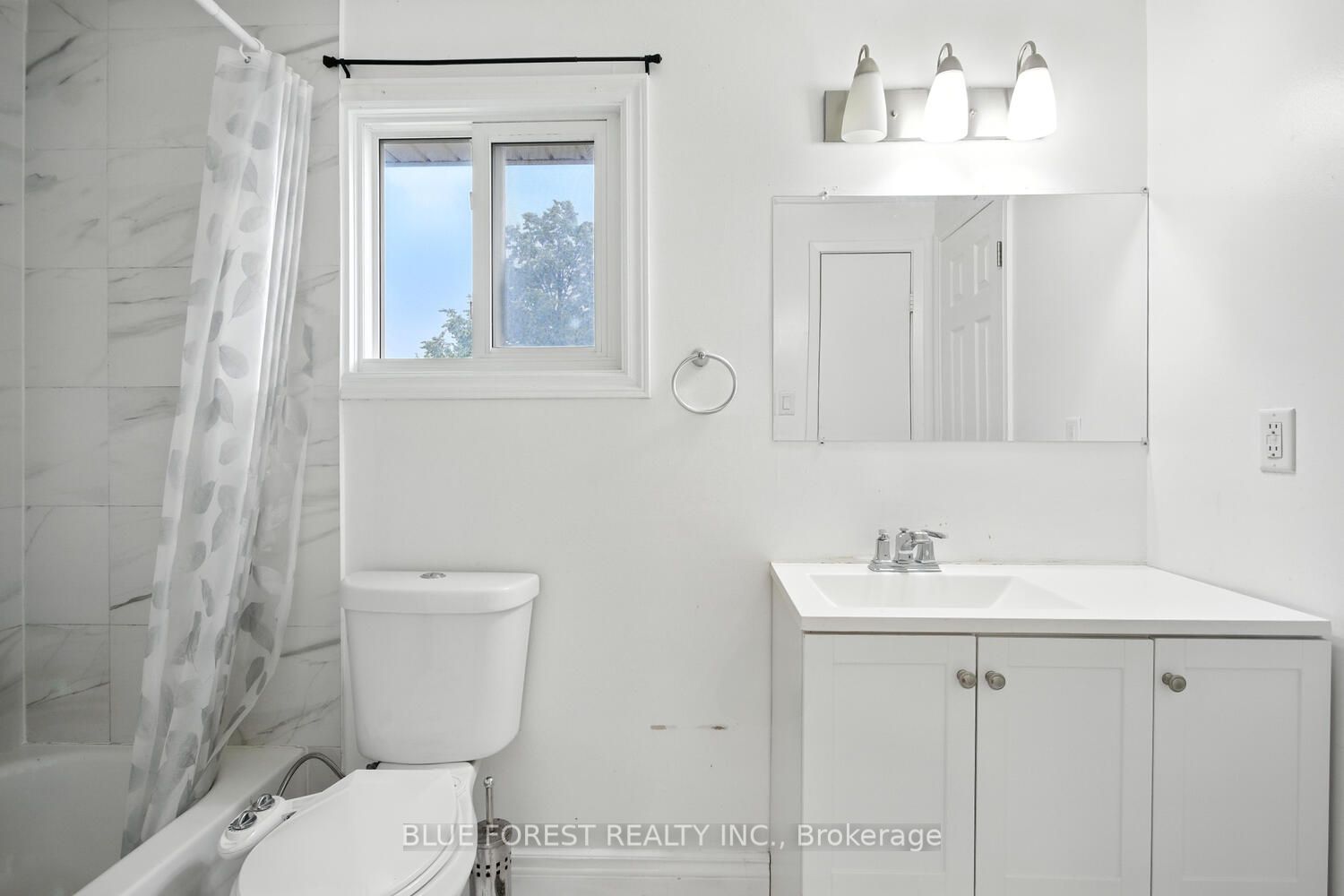 1318 Highbury Avenue N 76 Property Photo 12