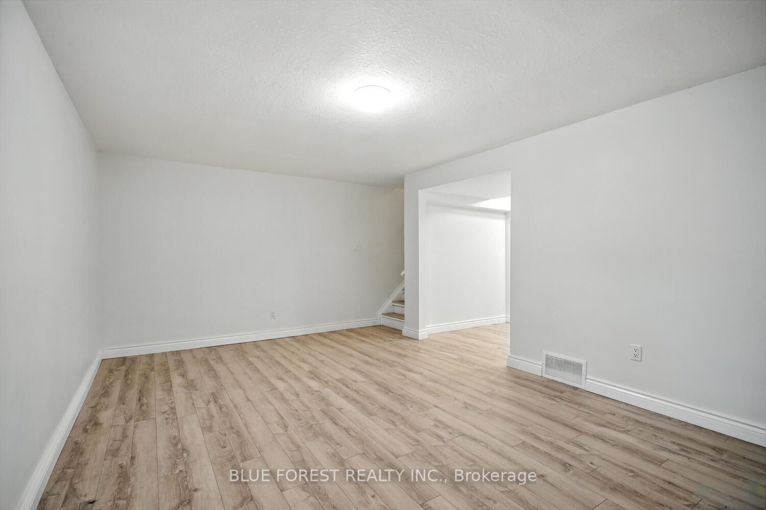 1318 Highbury Avenue N 76 Property Photo 33
