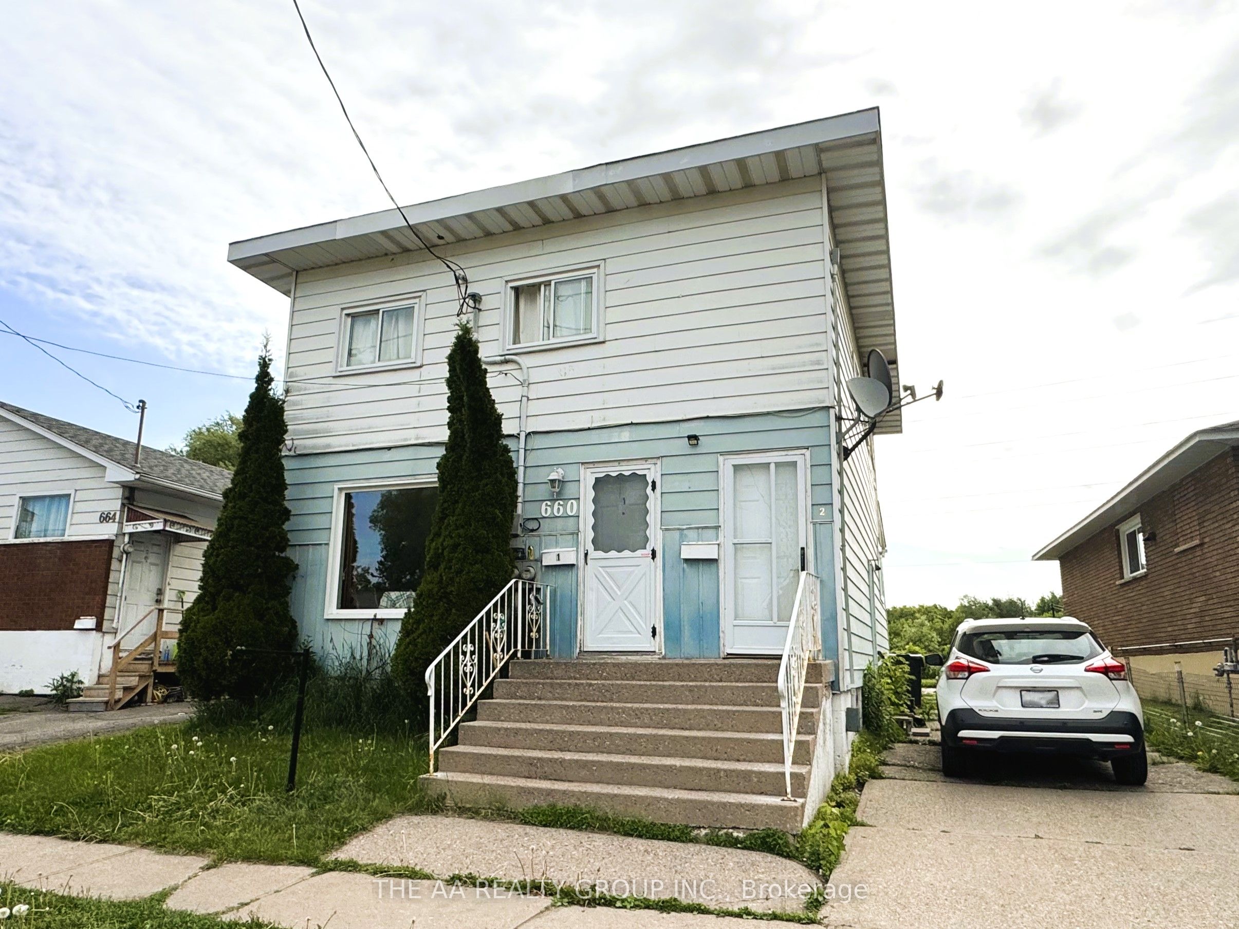 660 Lennox Avenue Property Photo 1