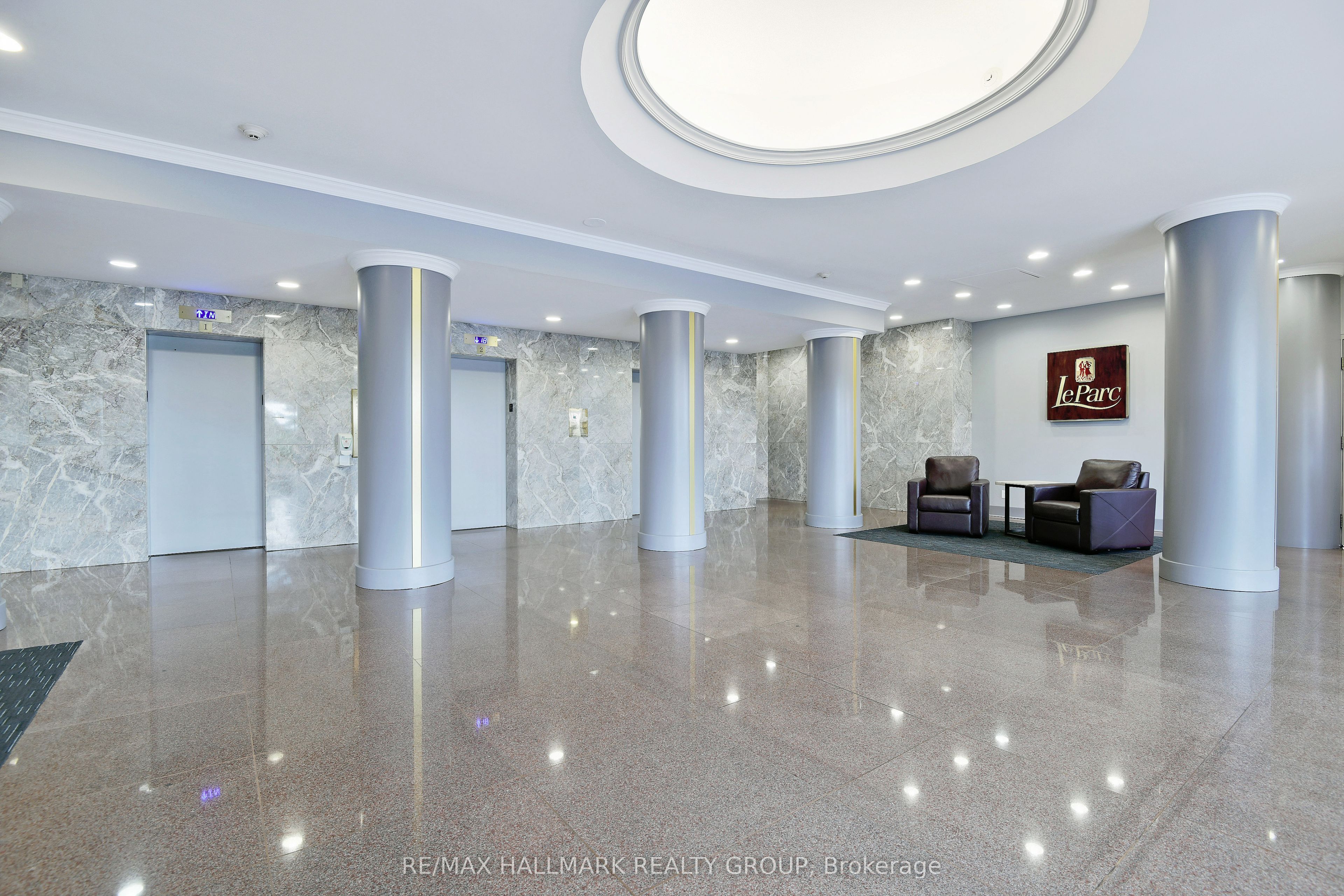 545 St Laurent Boulevard 503 Property Photo 6