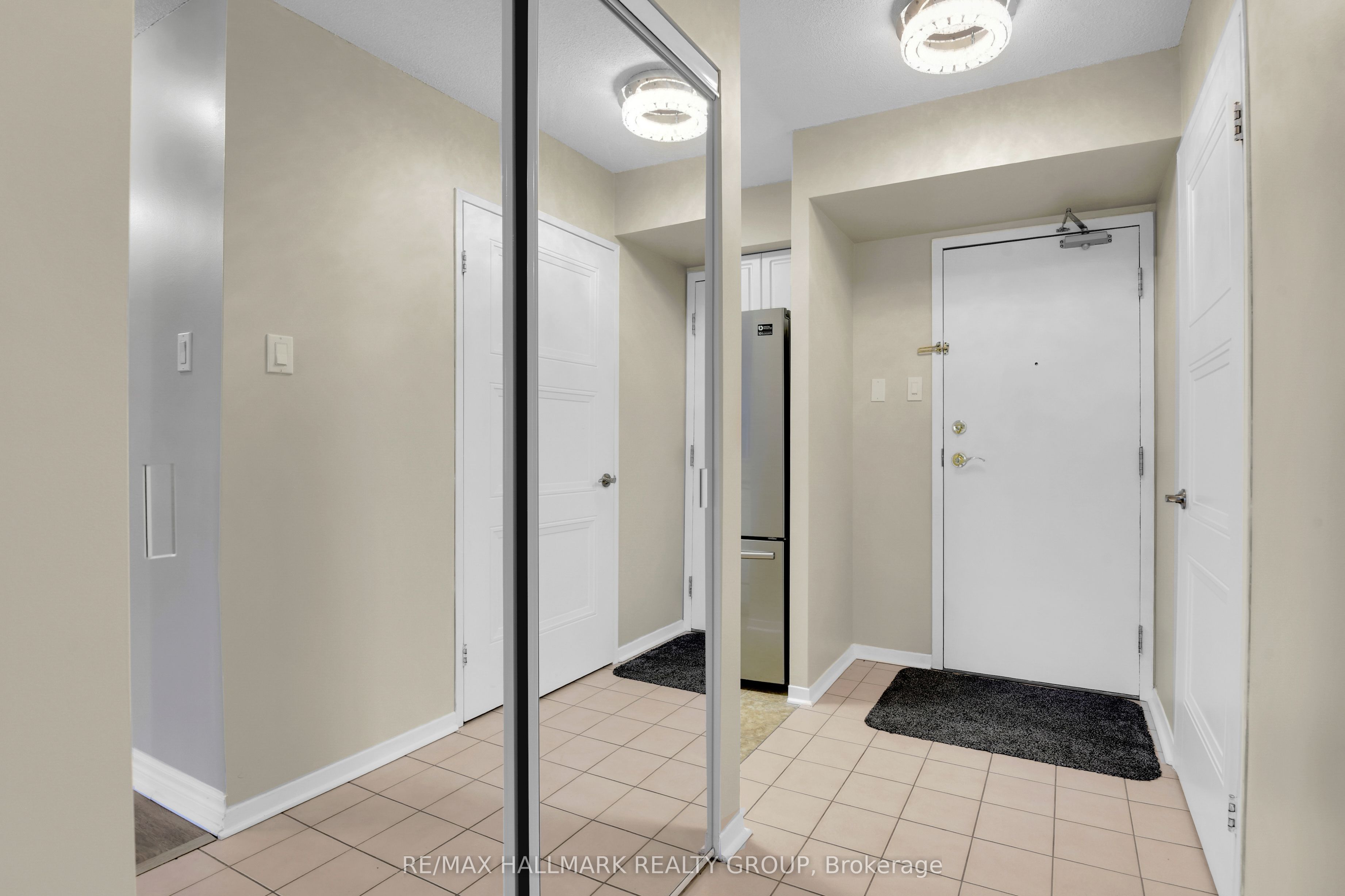 545 St Laurent Boulevard 503 Property Photo 9