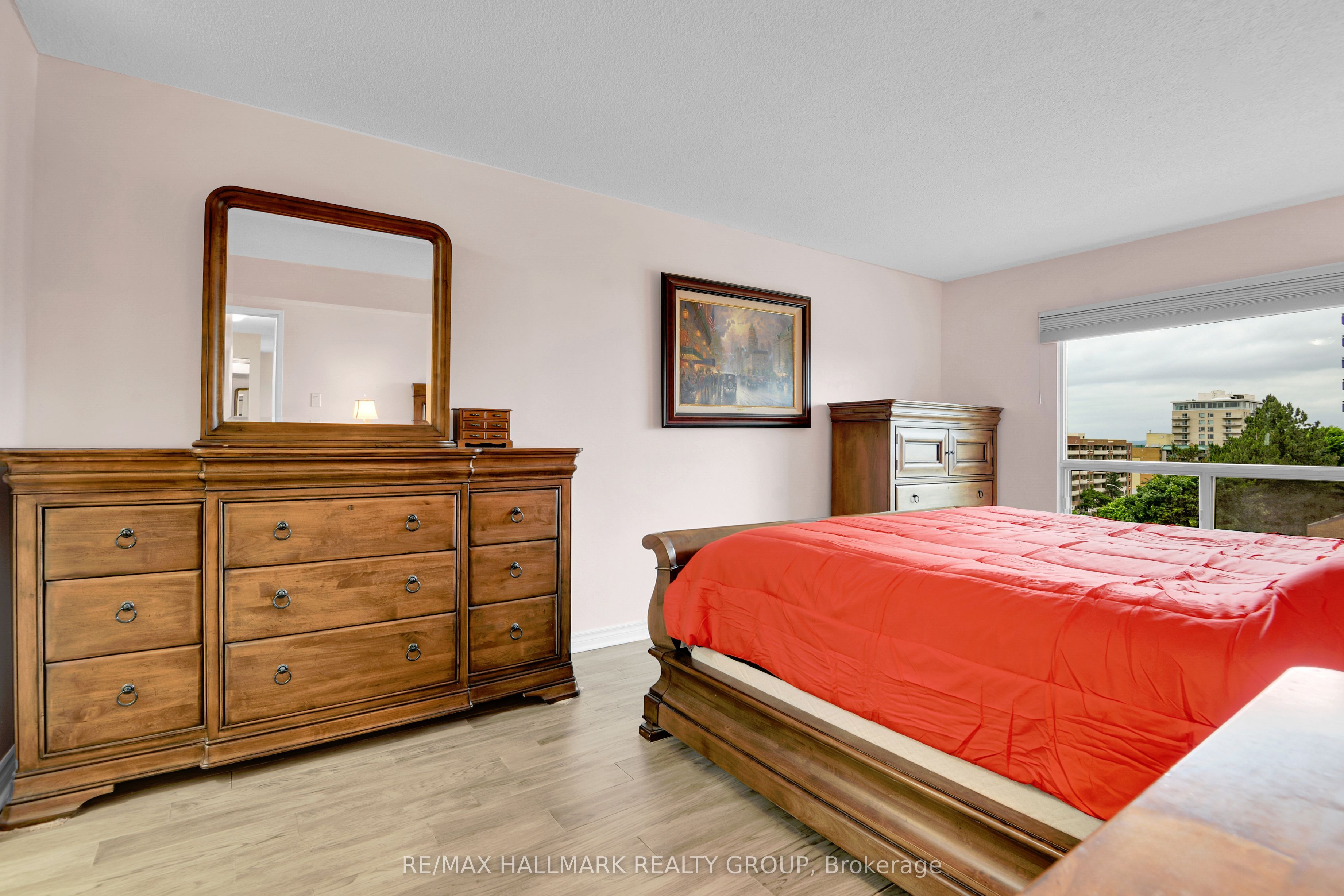 545 St Laurent Boulevard 503 Property Photo 23