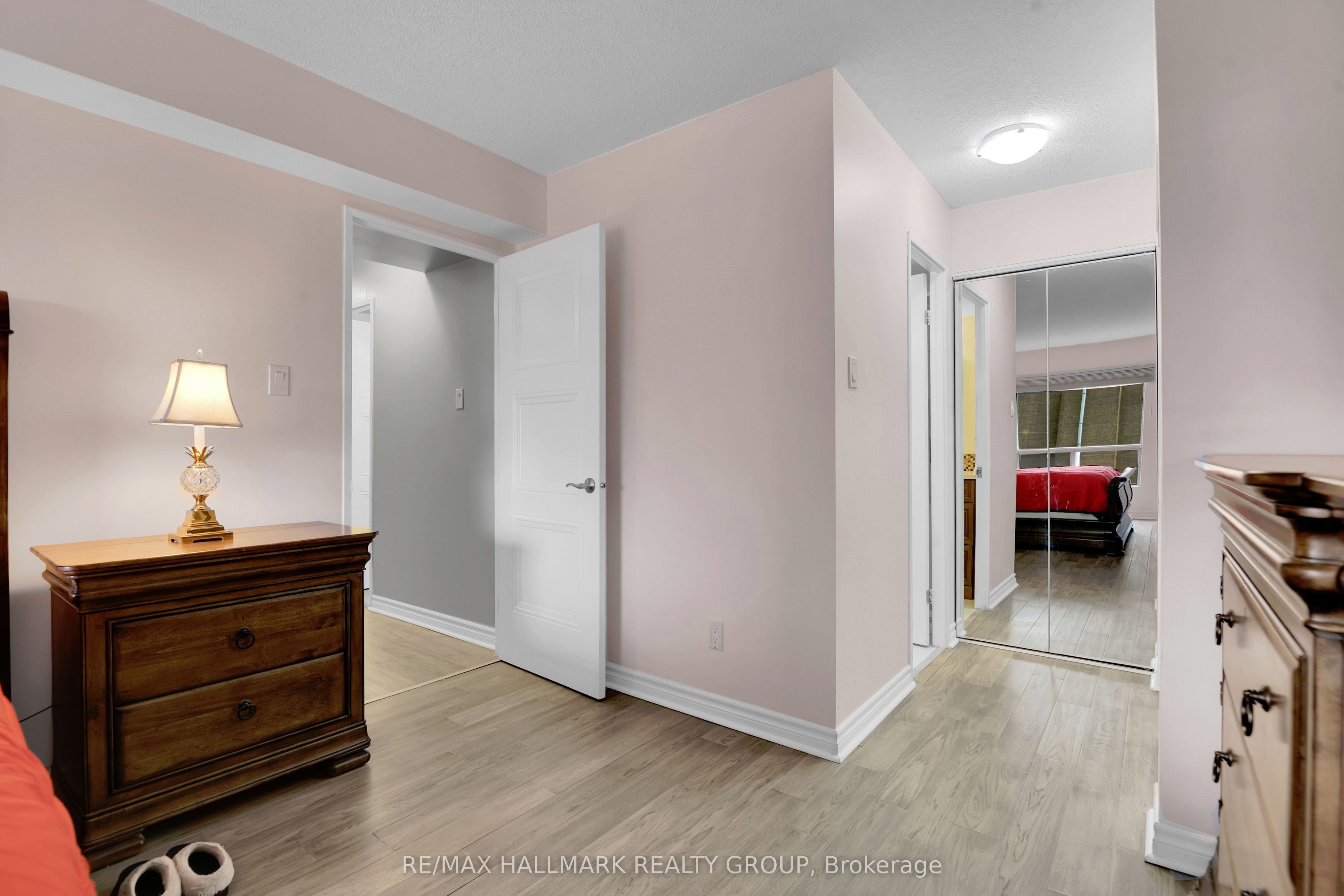 545 St Laurent Boulevard 503 Property Photo 25