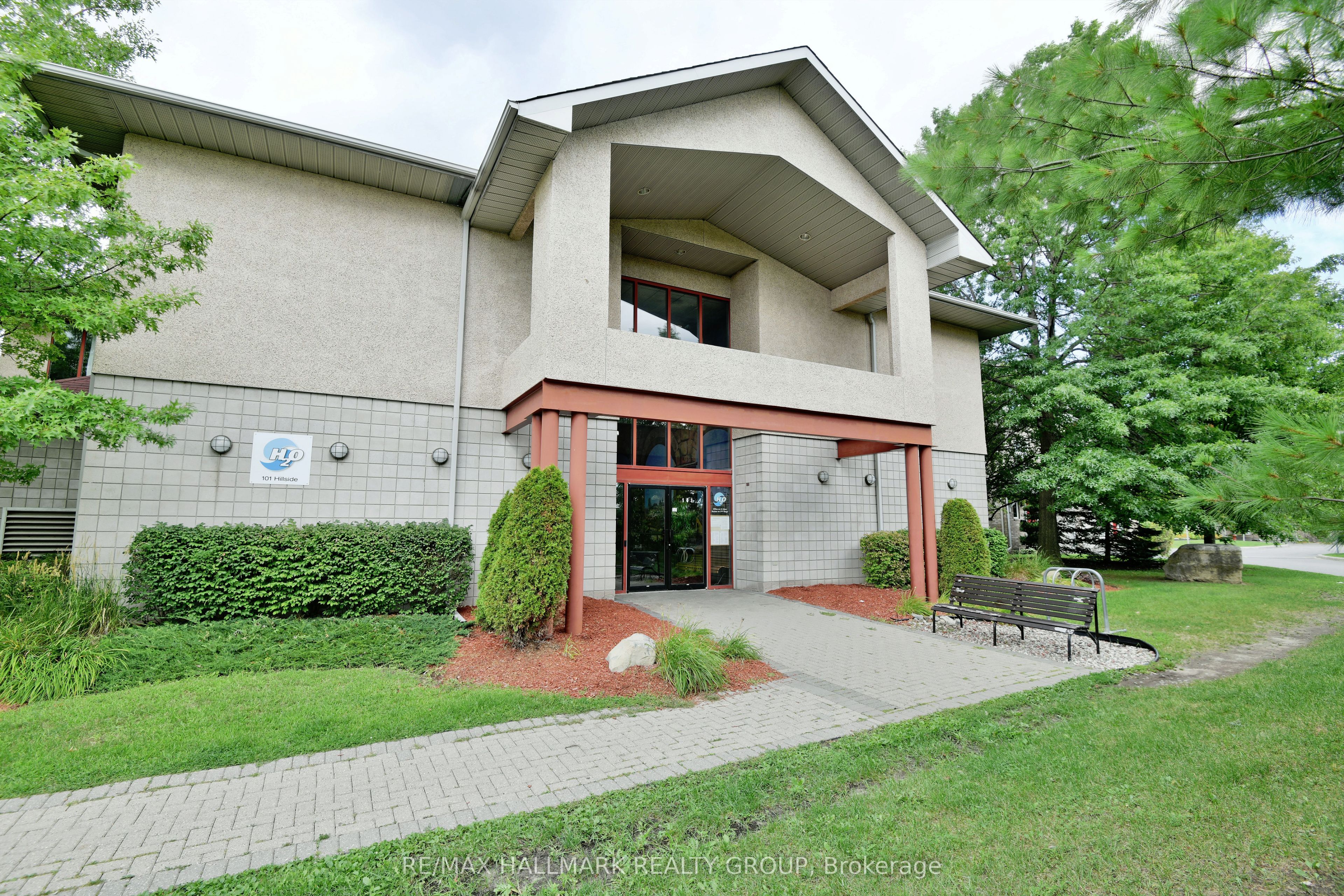 545 St Laurent Boulevard 503 Property Photo 36