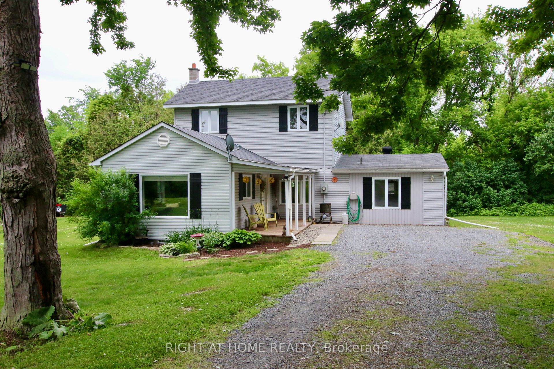 13928 Connaught Road Property Photo 1