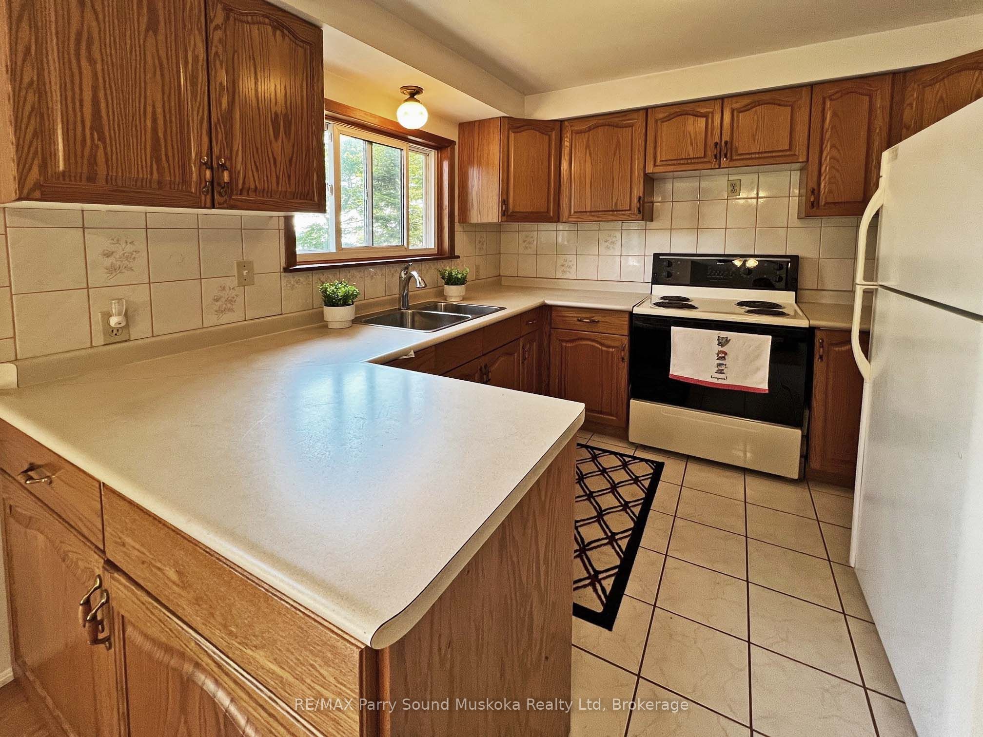 10 Pine Valley Drive Property Photo 9