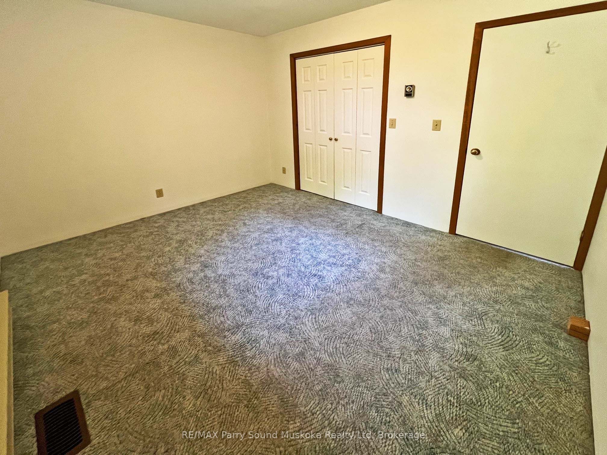 10 Pine Valley Drive Property Photo 18