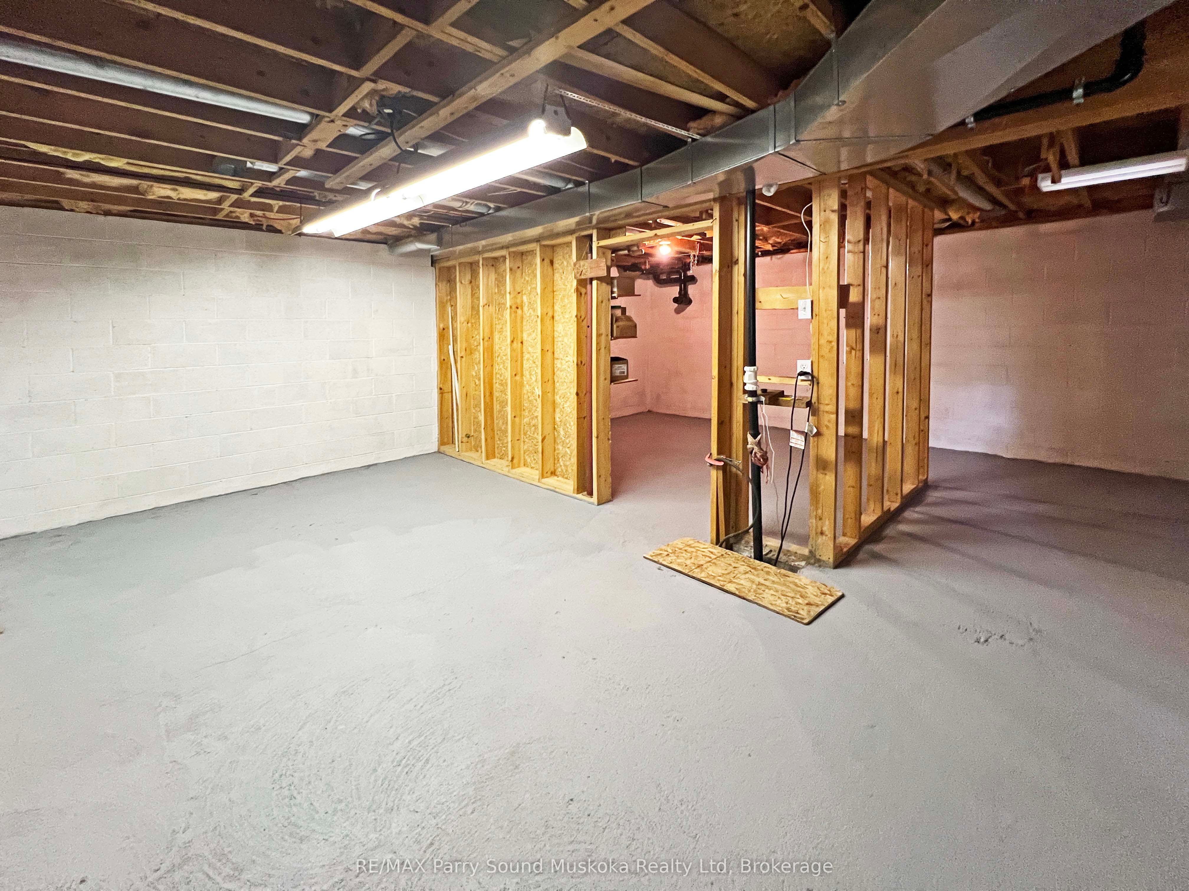 10 Pine Valley Drive Property Photo 36
