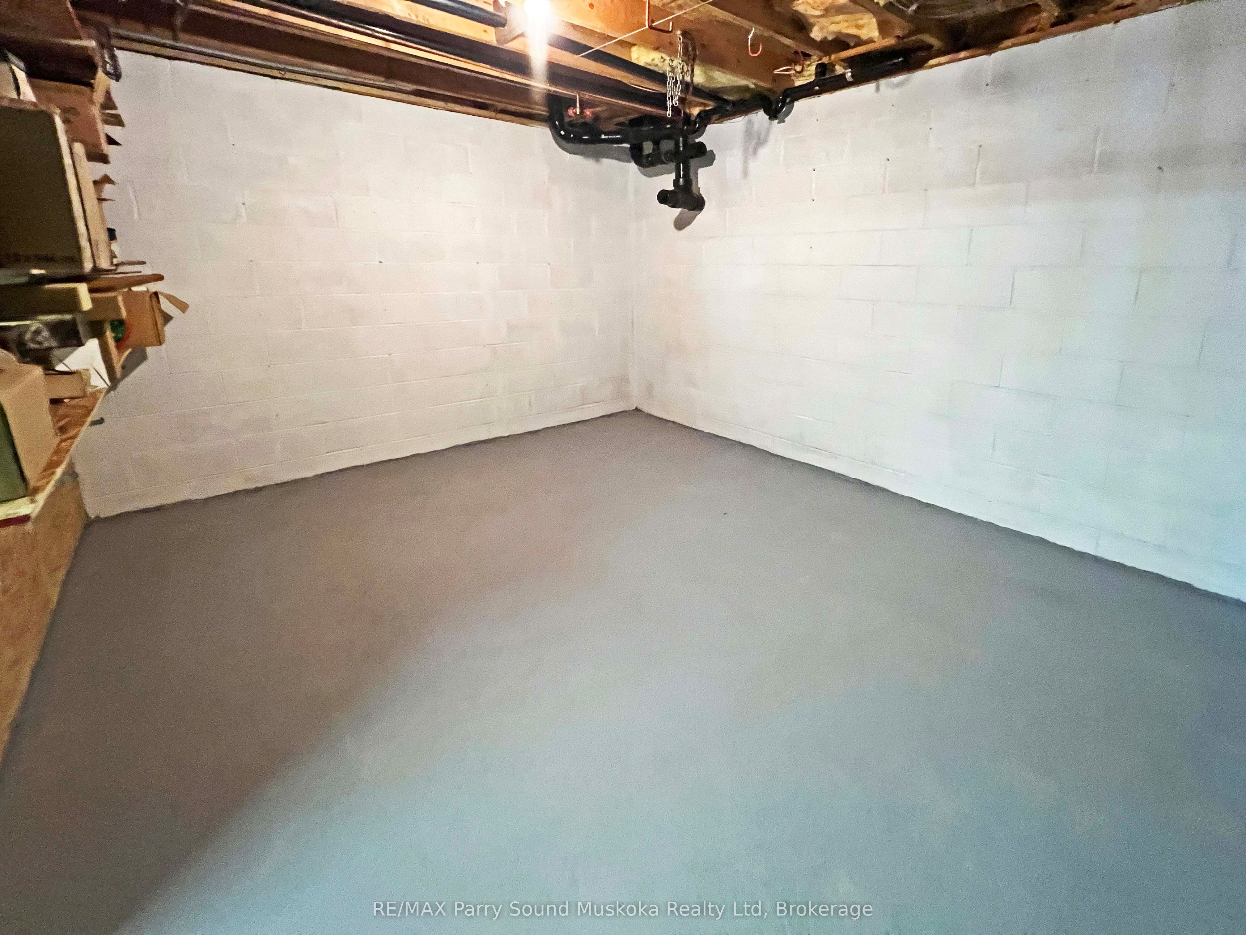 10 Pine Valley Drive Property Photo 38