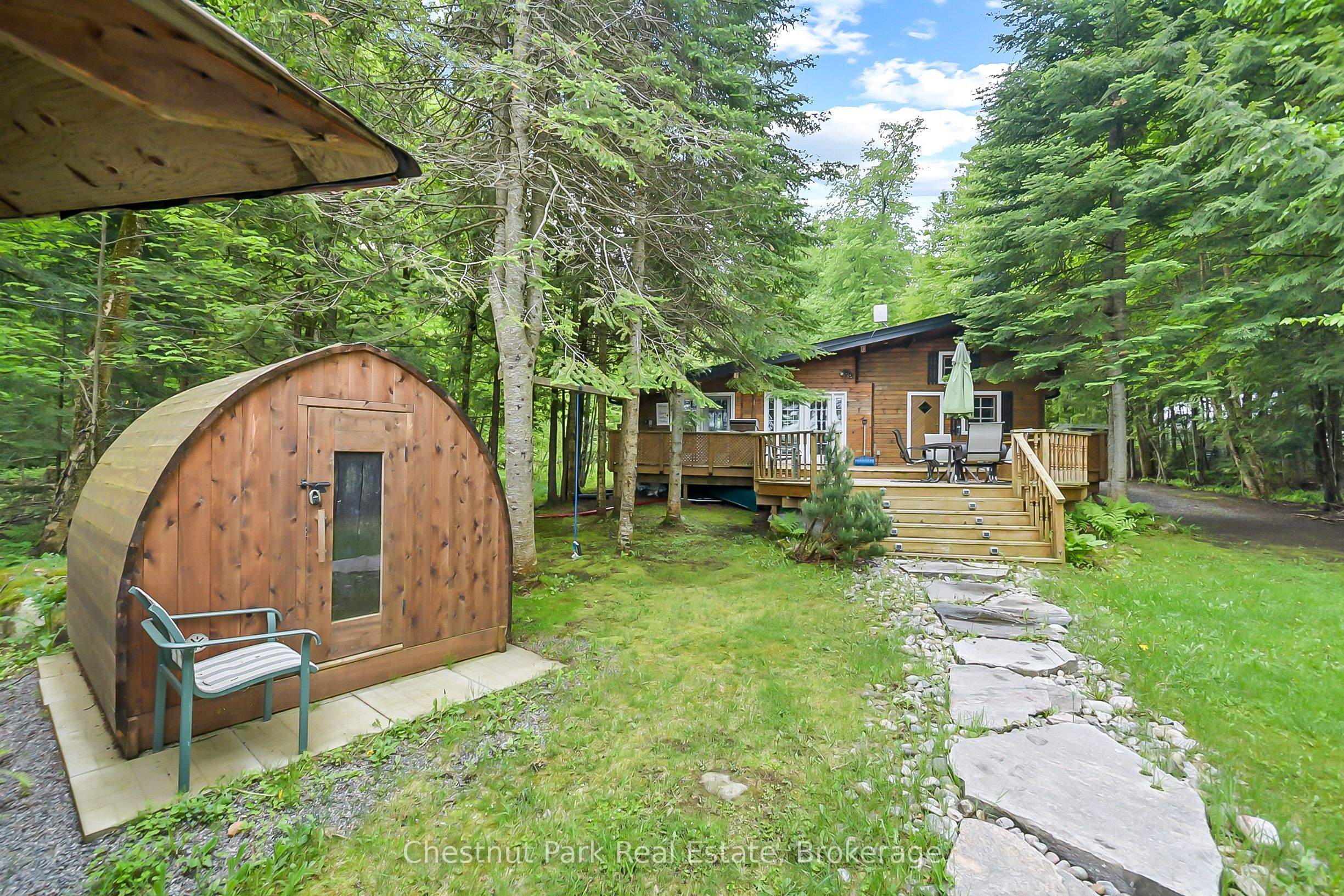 1002 Leech Lake Point Road Property Photo 3