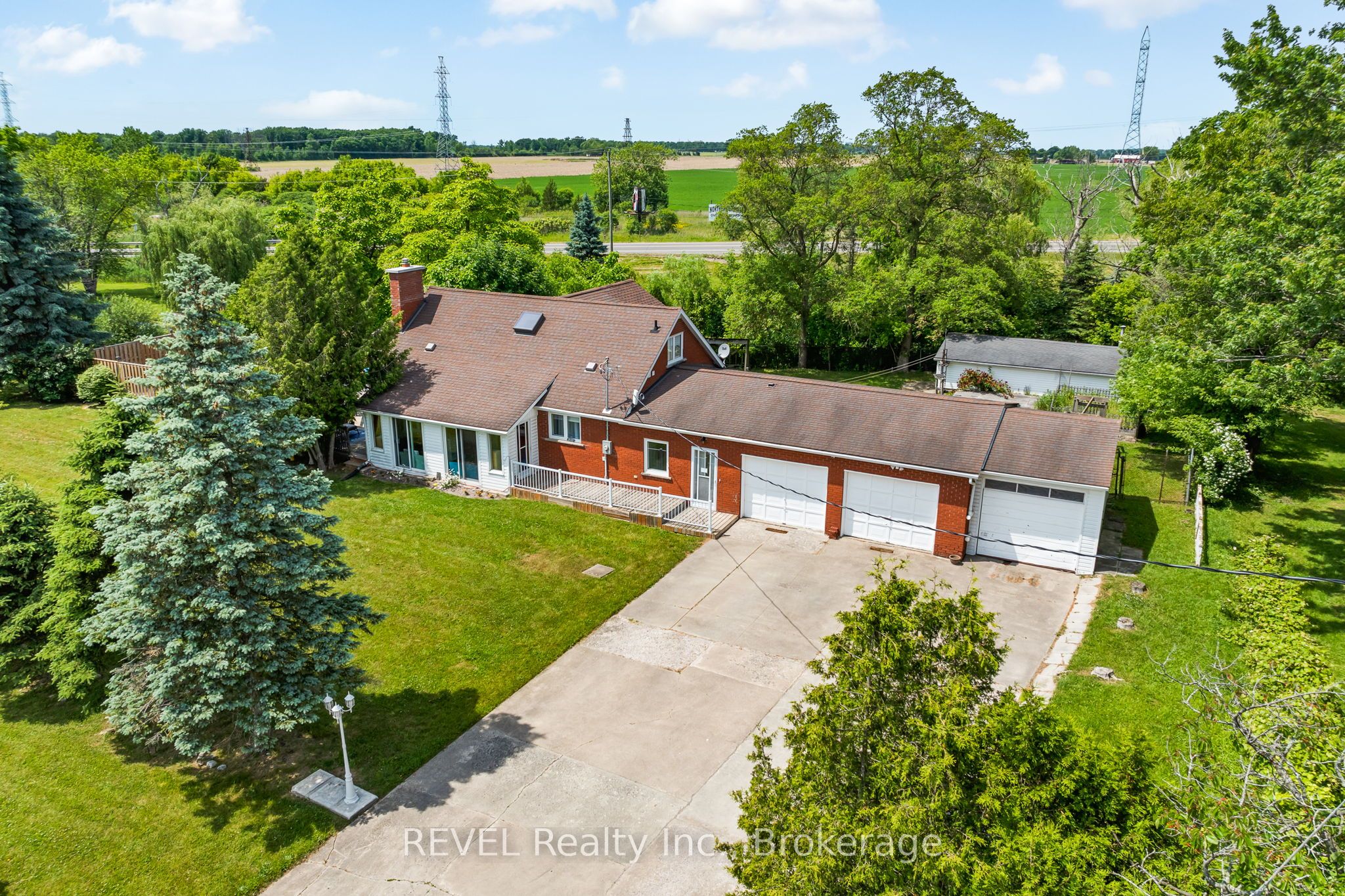 1848 Barron Rd Property Photo 1